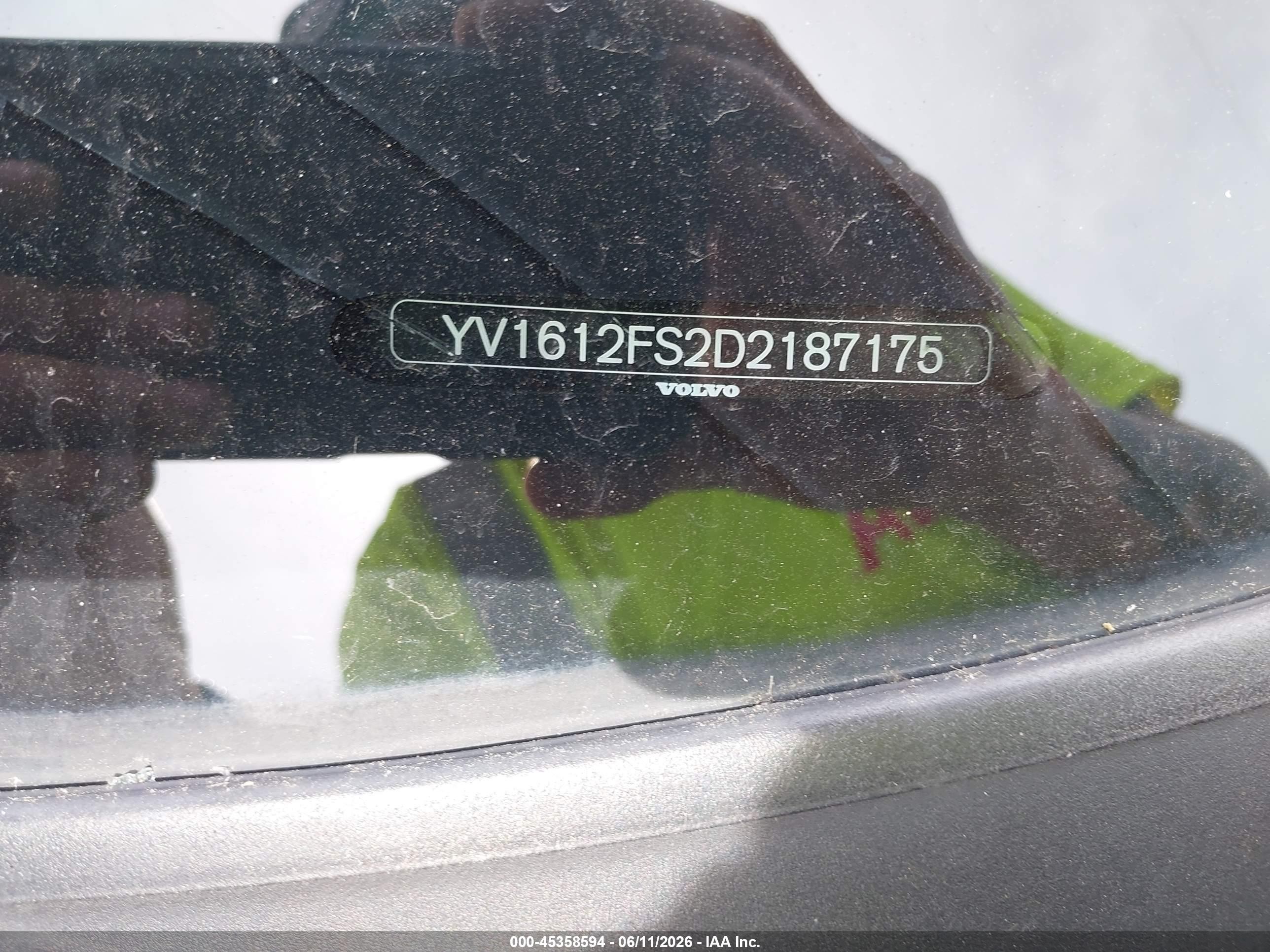 2013 Volvo S60 T5/t5 Platinum/t5 Premier/t5 Premier Plus Silver vin: YV1612FS2D2187175