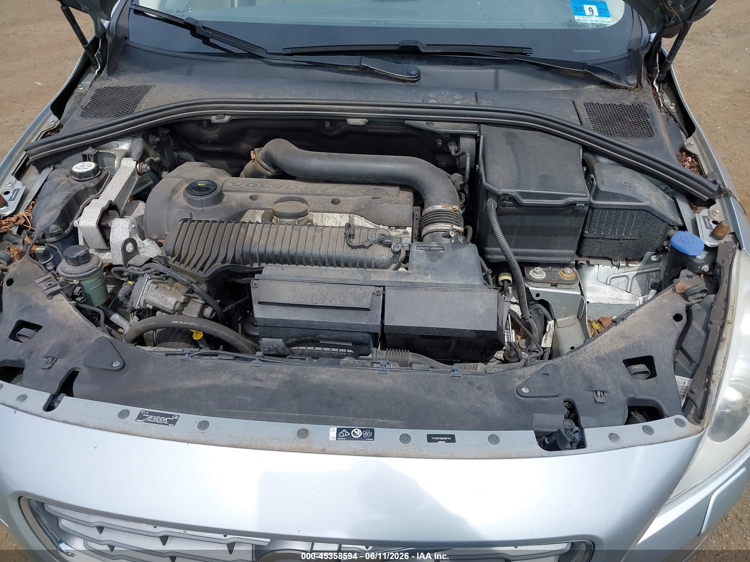 2013 Volvo S60 T5/t5 Platinum/t5 Premier/t5 Premier Plus Silver vin: YV1612FS2D2187175