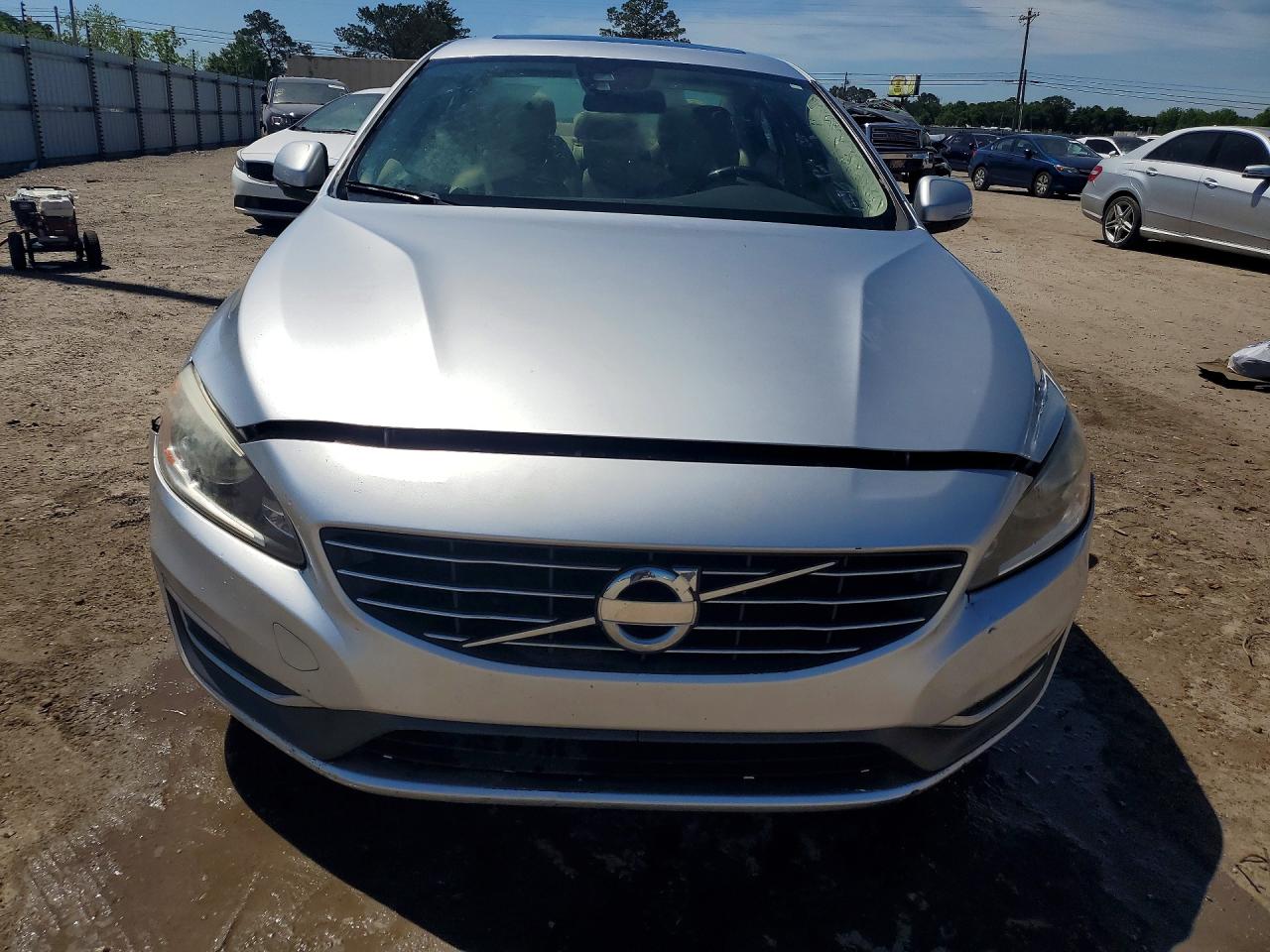 2014 Volvo S60 T5 Silver vin: YV1612FS2E1289955