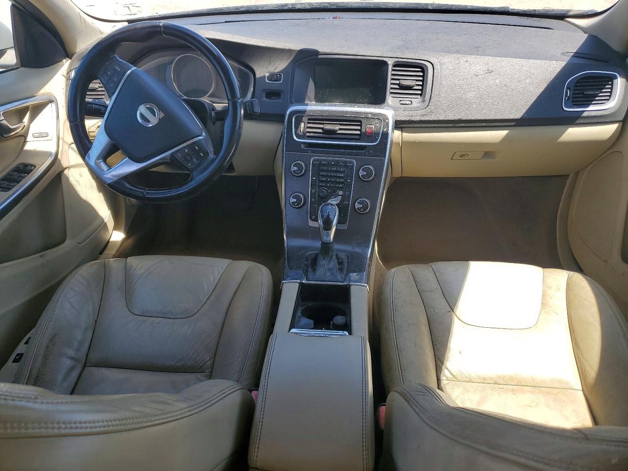 2014 Volvo S60 T5 Silver vin: YV1612FS2E1289955