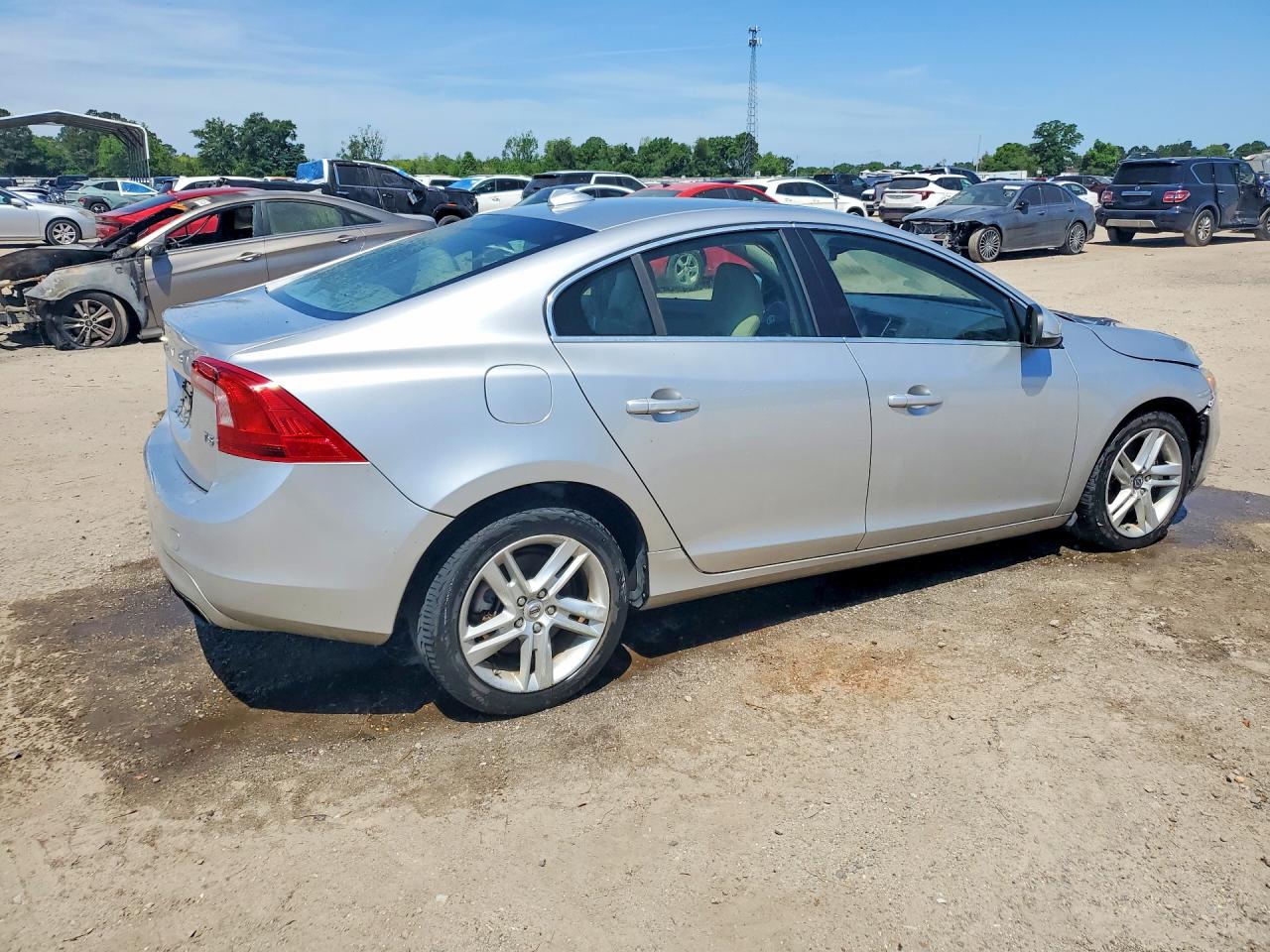 2014 Volvo S60 T5 Silver vin: YV1612FS2E1289955