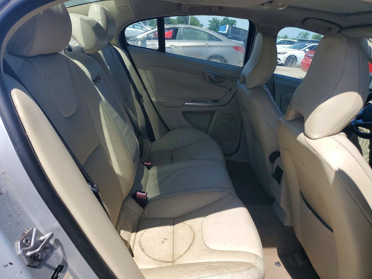 2014 Volvo S60 T5 Silver vin: YV1612FS2E1289955