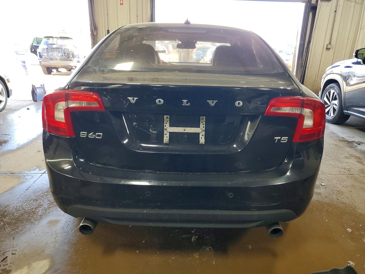 2013 Volvo S60 T5 Черный vin: YV1612FS3D1212753