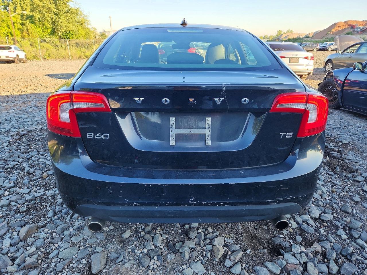2013 Volvo S60 T5 Черный vin: YV1612FS3D1215121