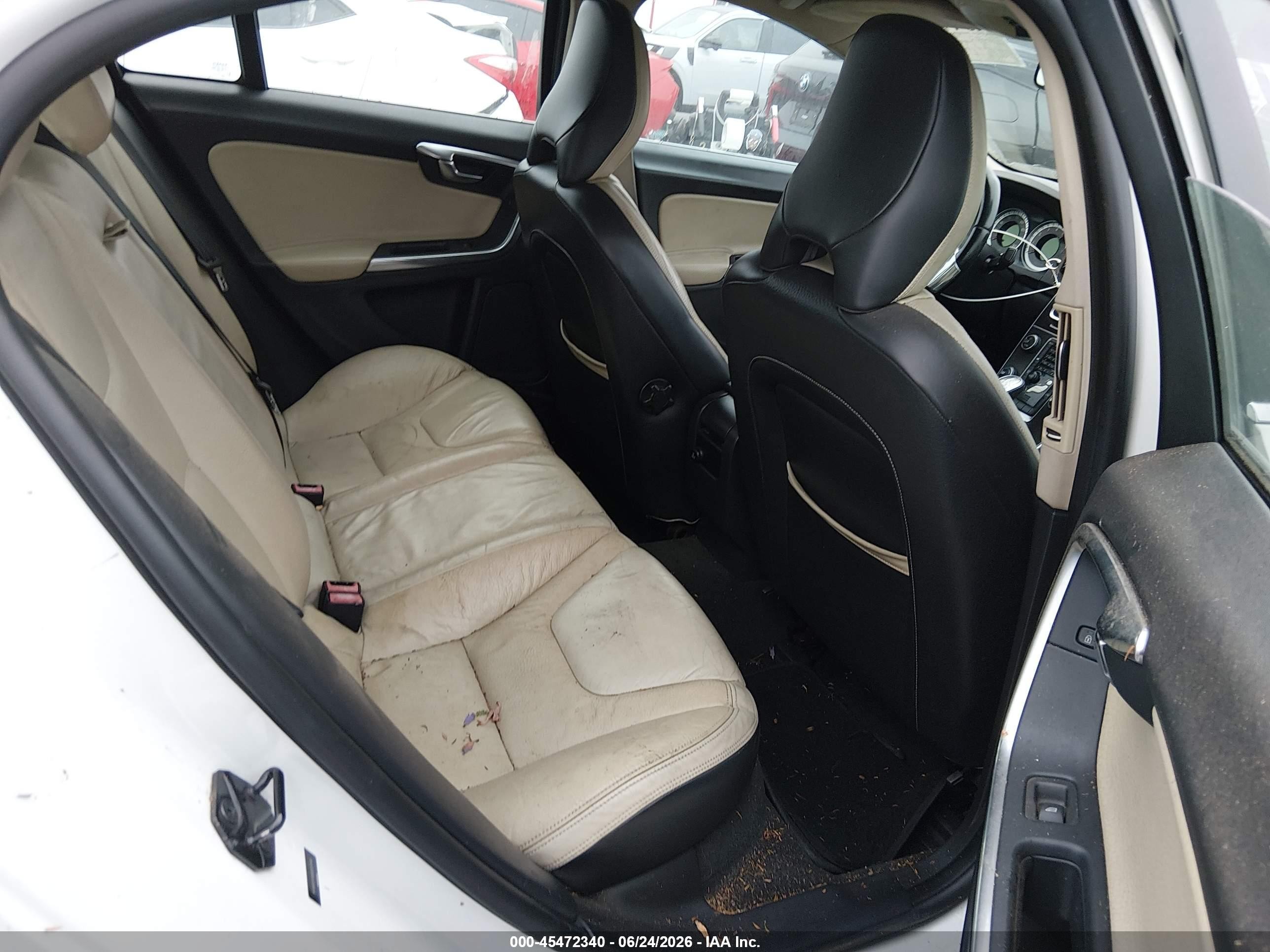 2013 Volvo S60 T5 White vin: YV1612FS3D2221740