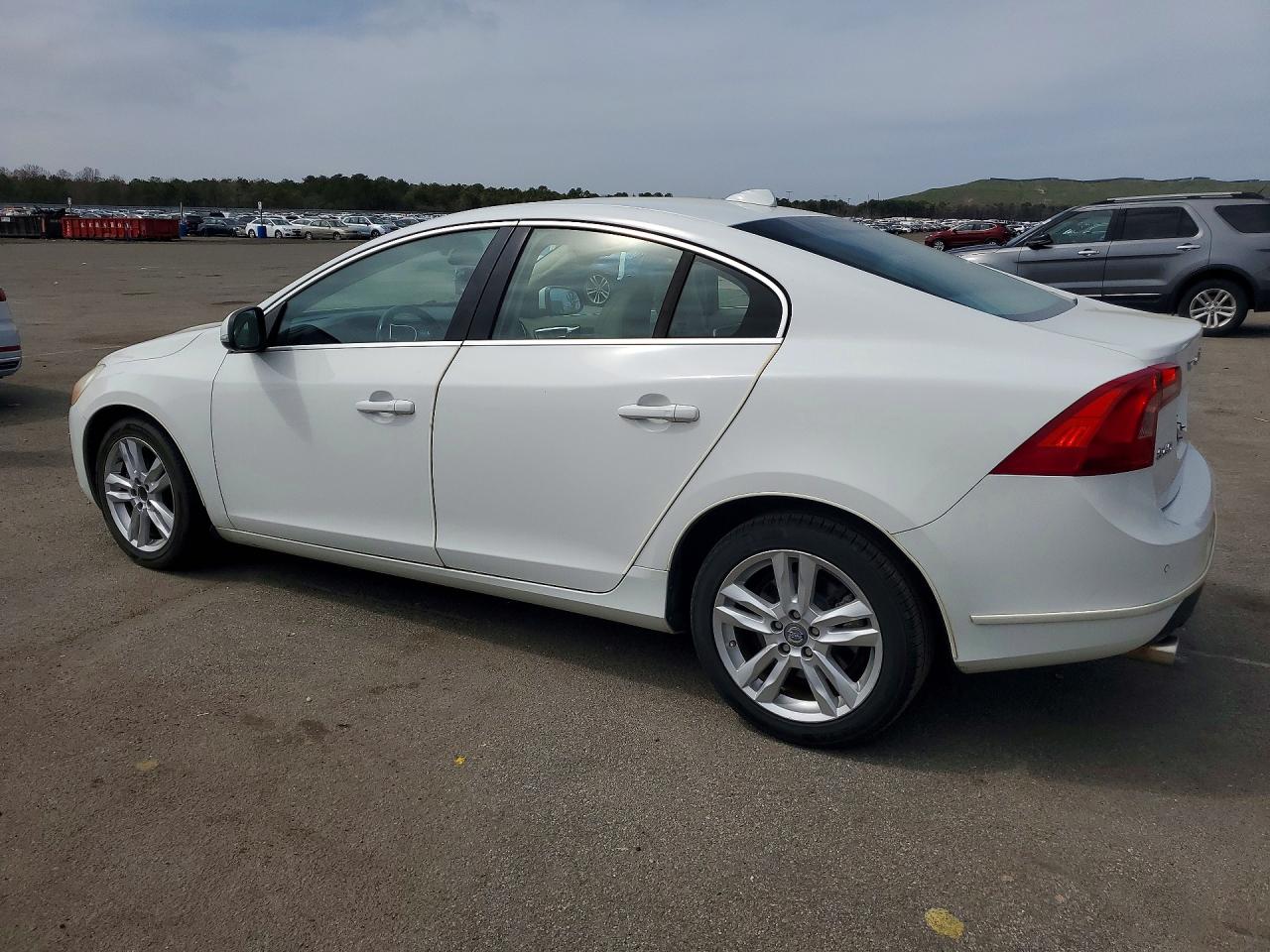 2013 Volvo S60 T5 White vin: YV1612FS3D2232110