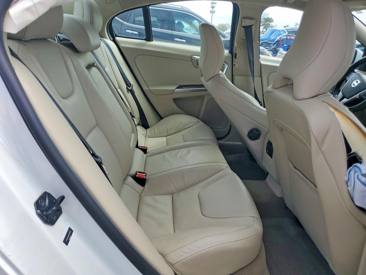2013 Volvo S60 T5 White vin: YV1612FS3D2232110
