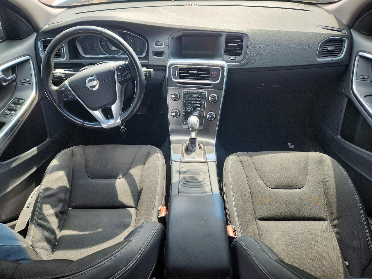 2014 Volvo S60 T5 White vin: YV1612FS3E1296302