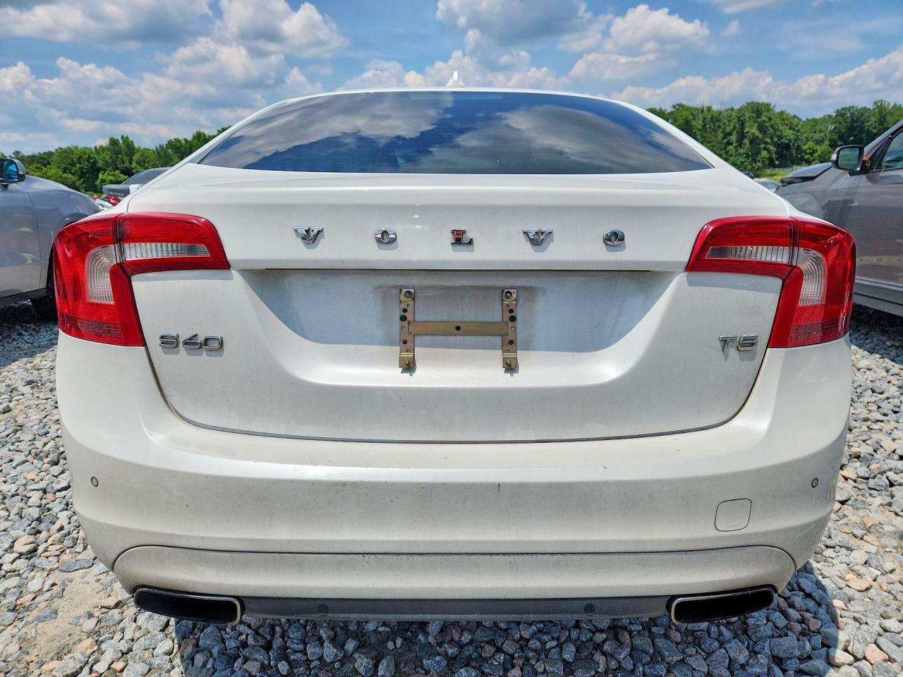 2014 Volvo S60 T5 Белый vin: YV1612FS3E2289540