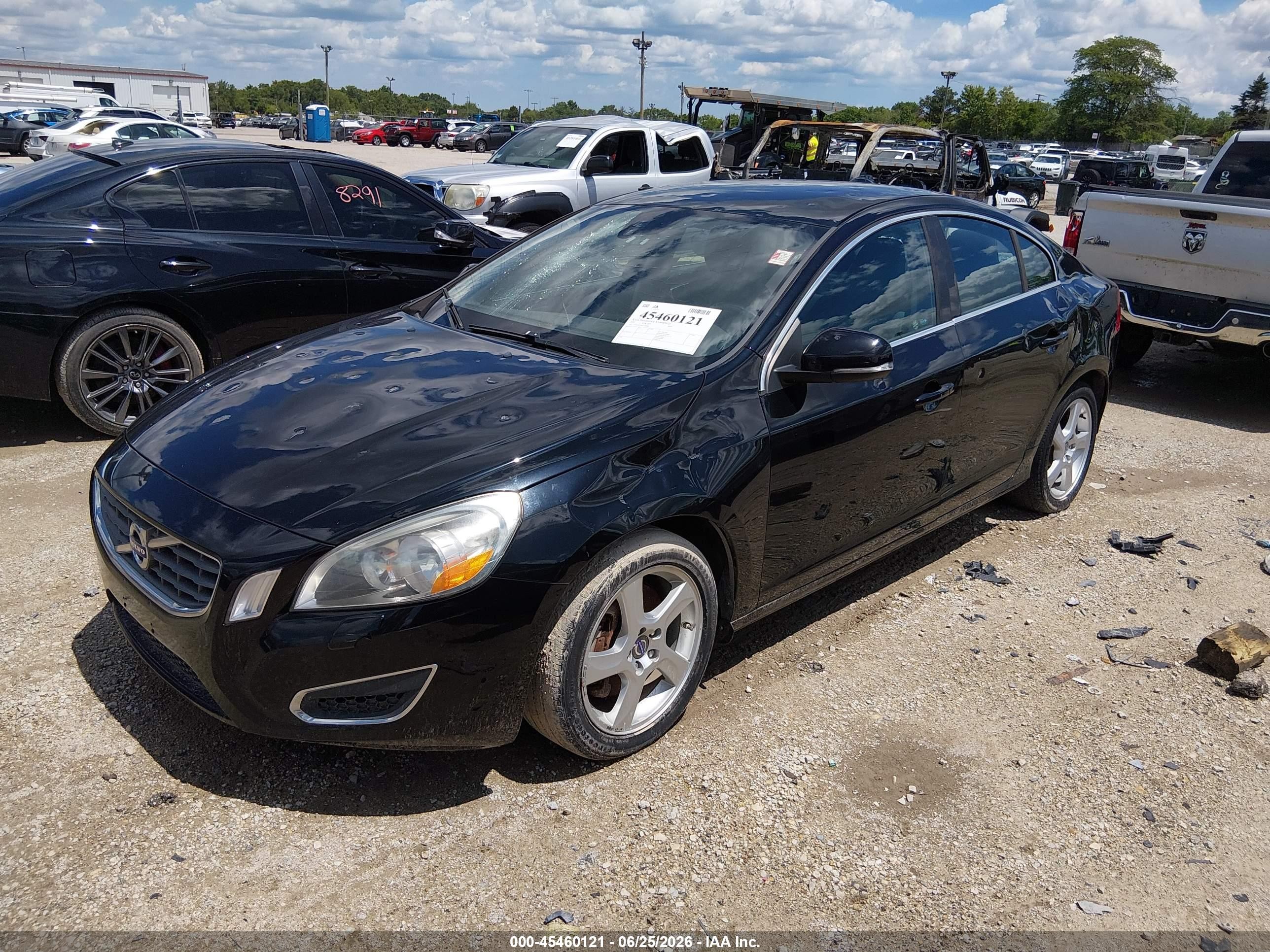 2013 Volvo S60 T5 Черный vin: YV1612FS4D1208663