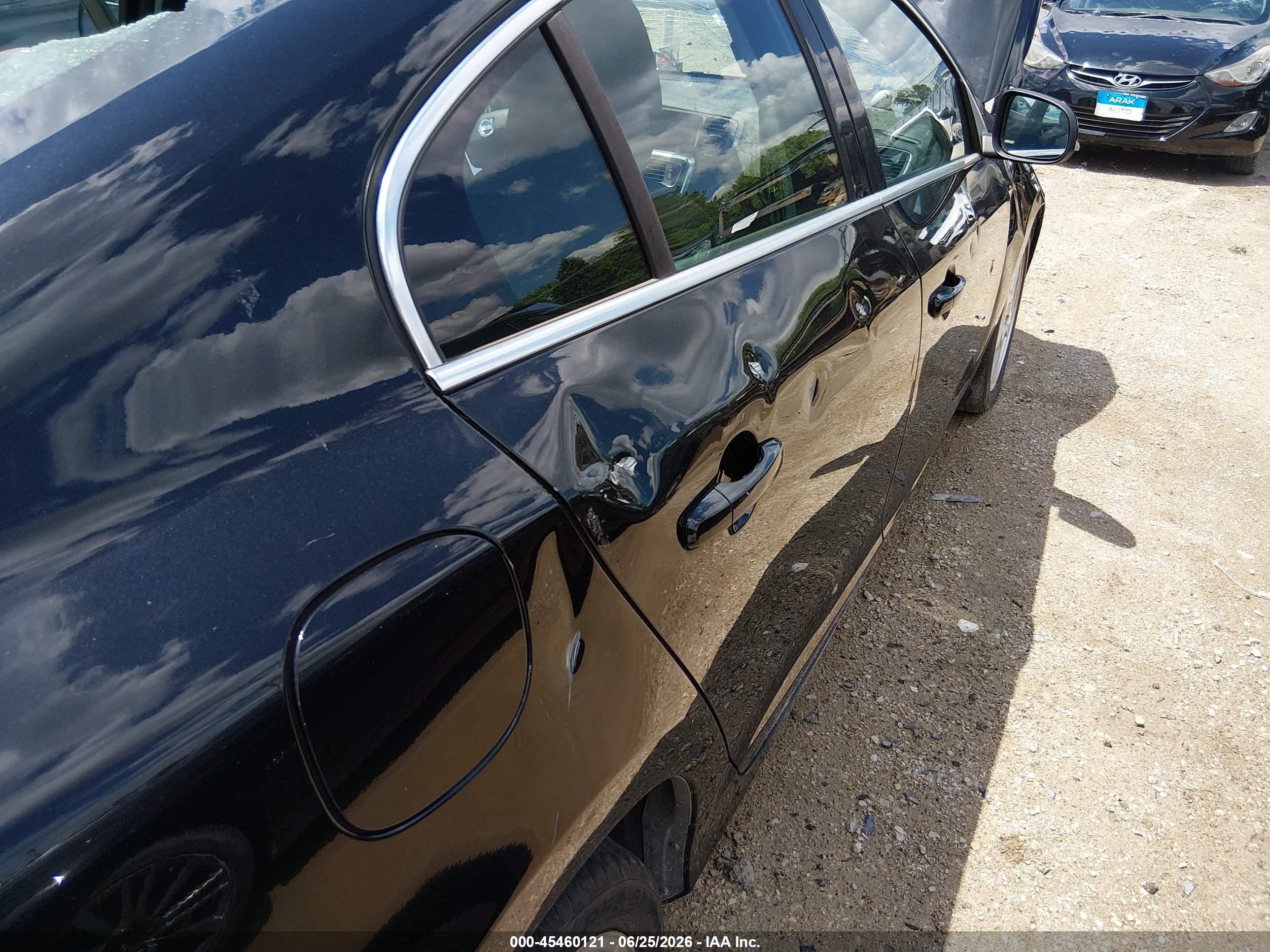 2013 Volvo S60 T5 Черный vin: YV1612FS4D1208663