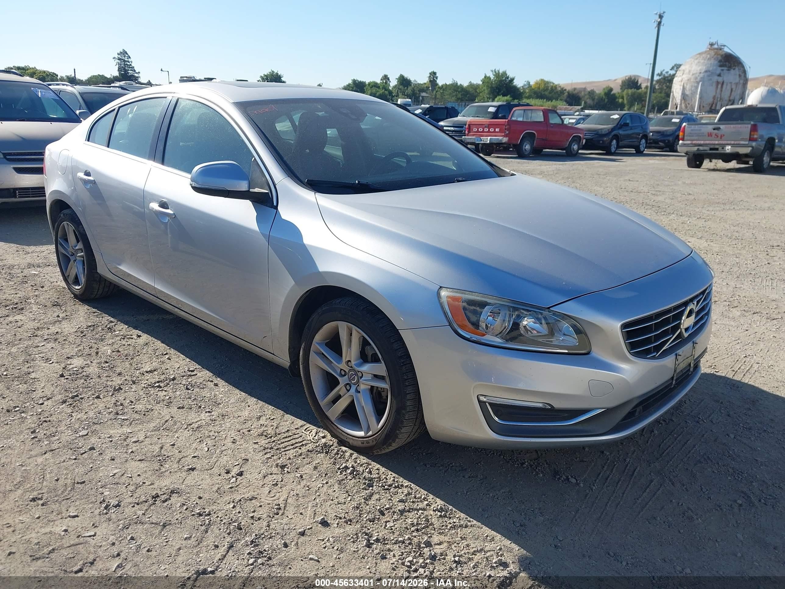 2014 Volvo S60 T5 Silver vin: YV1612FS4E2276831