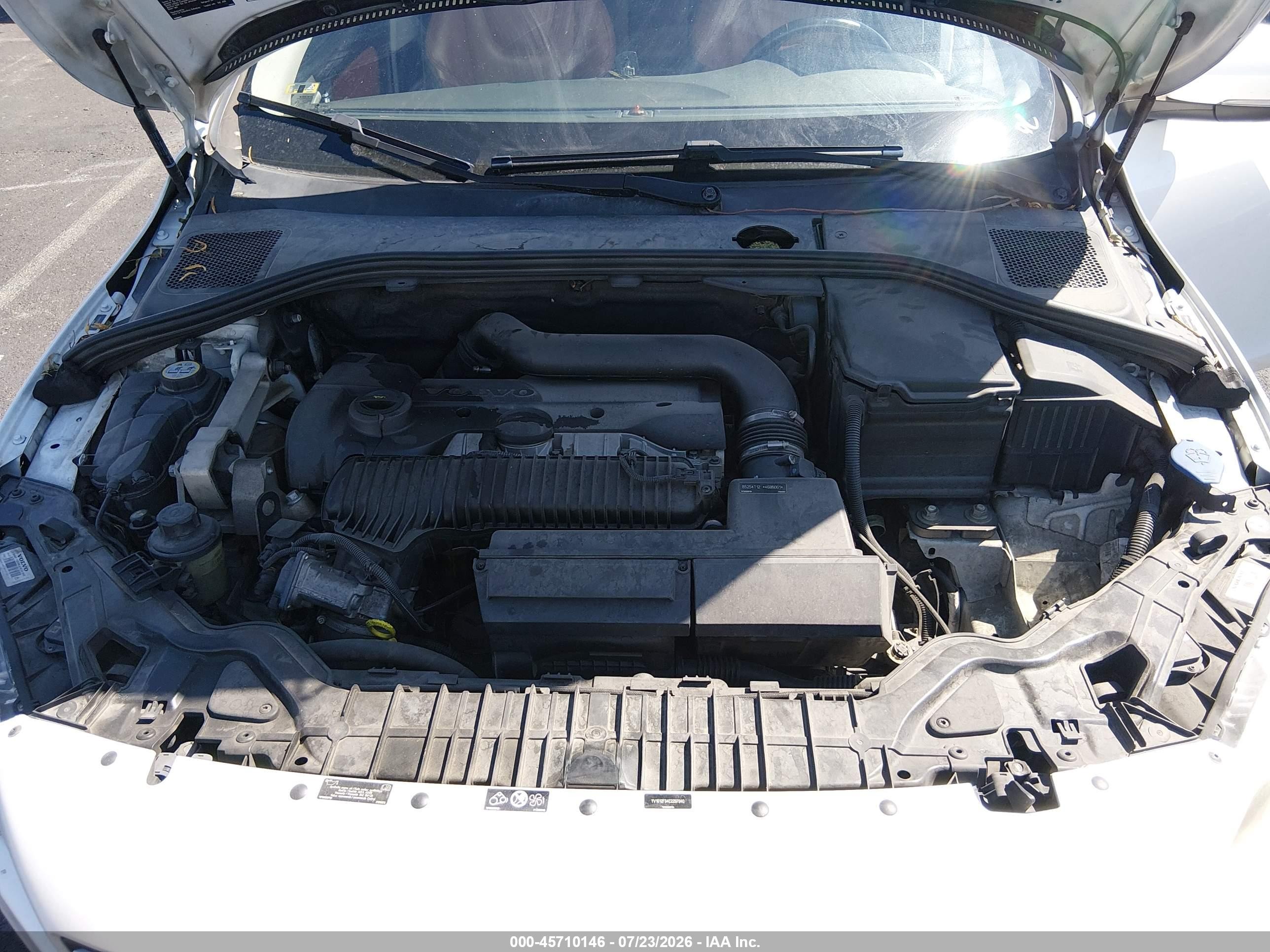 2014 Volvo S60 T5/t5 Platinum/t5 Premier/t5 Premier Plus White vin: YV1612FS4E2297940