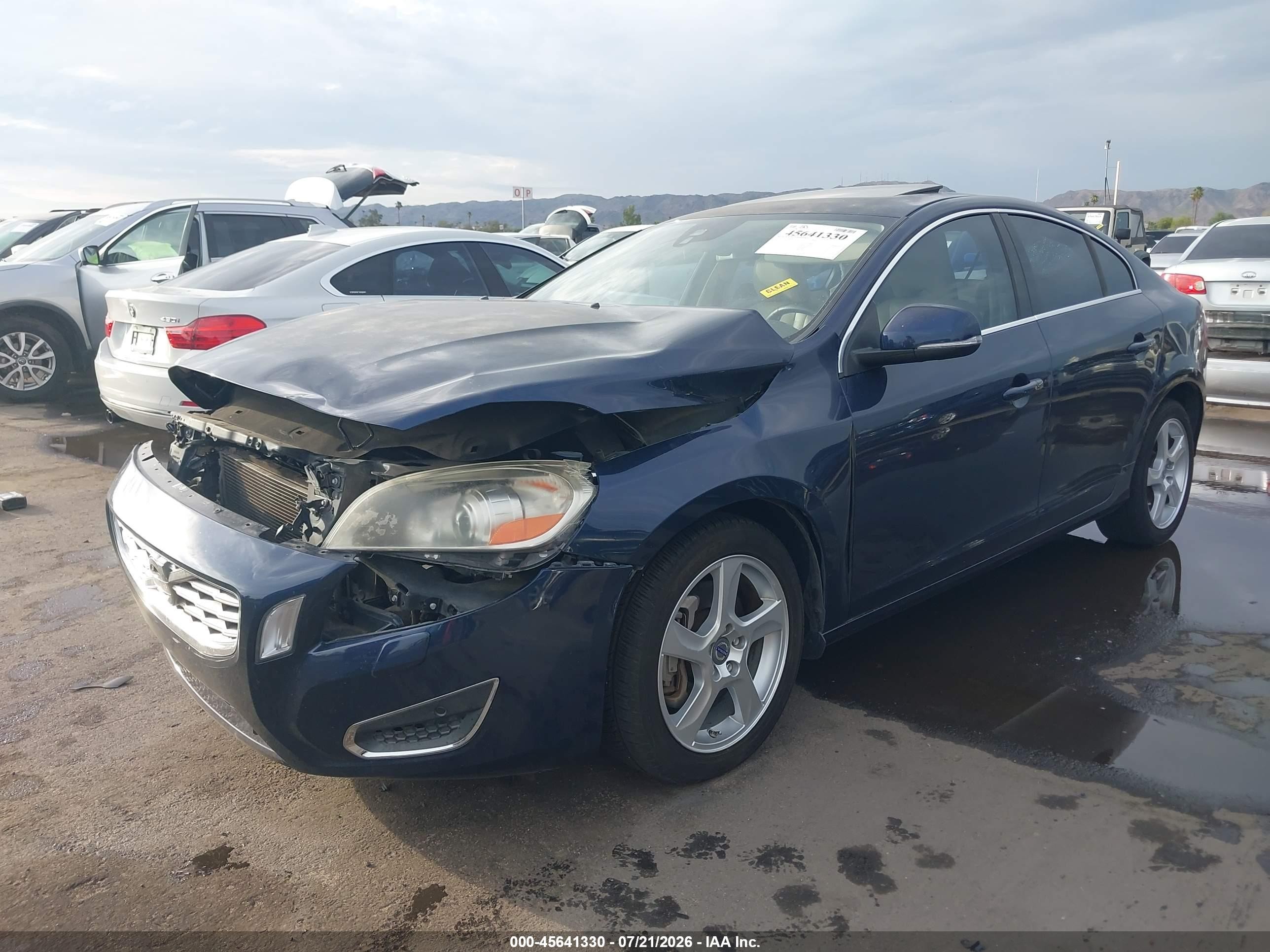 2013 Volvo S60 T5 Platinum Blue vin: YV1612FS5D1222393