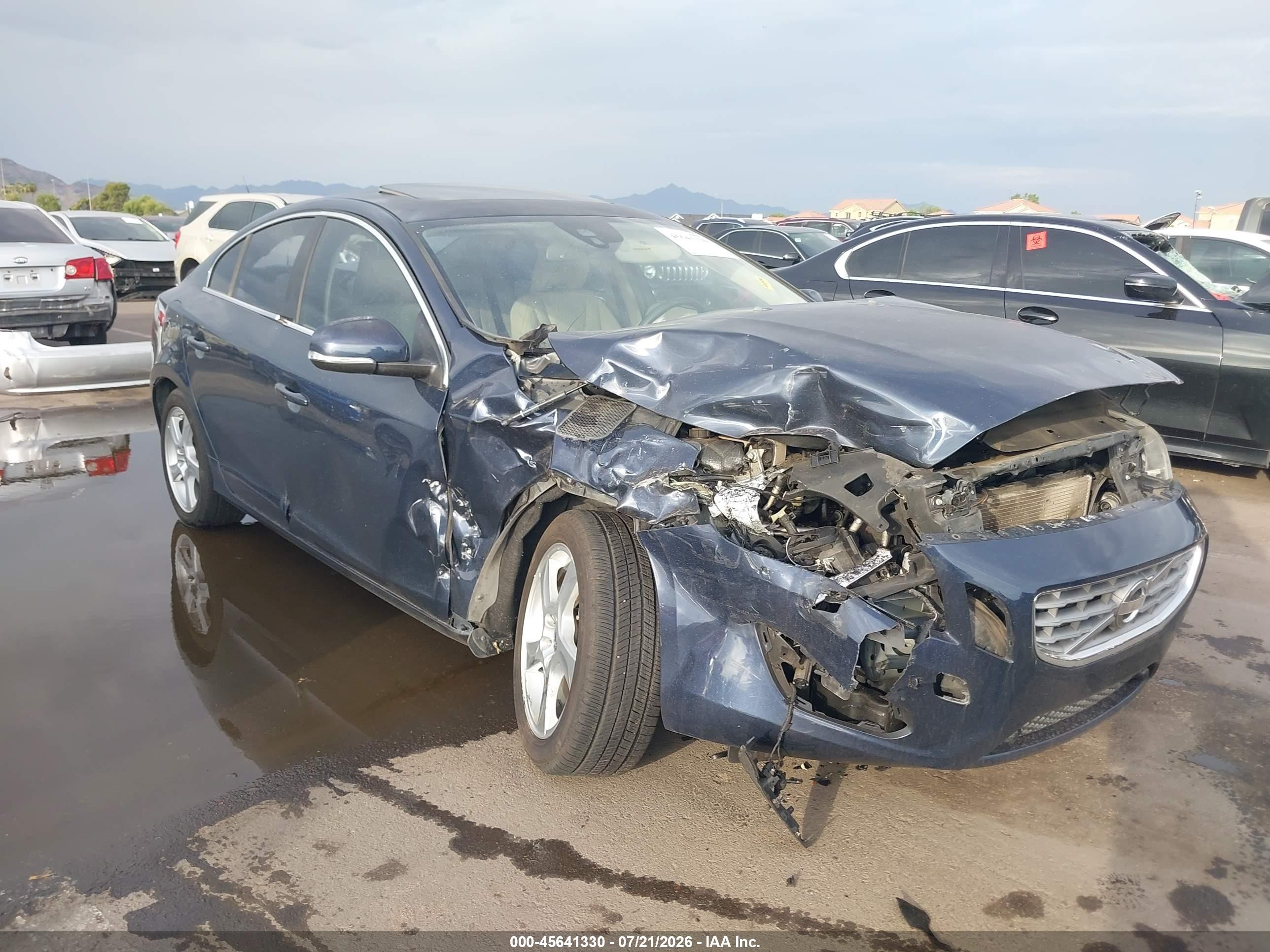 2013 Volvo S60 T5 Platinum Blue vin: YV1612FS5D1222393