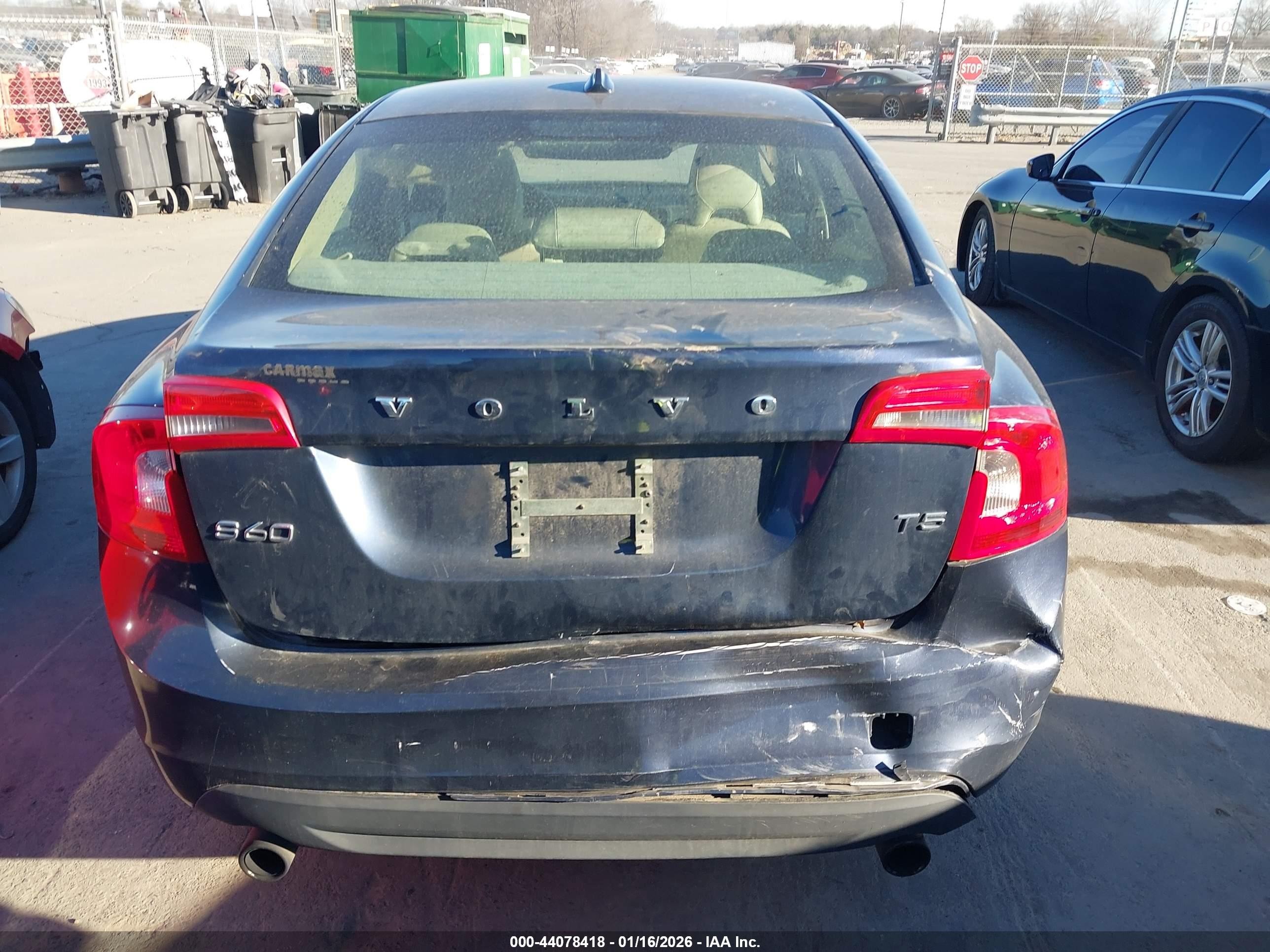 2013 Volvo S60 T5/t5 Platinum/t5 Premier/t5 Premier Plus Blue vin: YV1612FS5D2190569