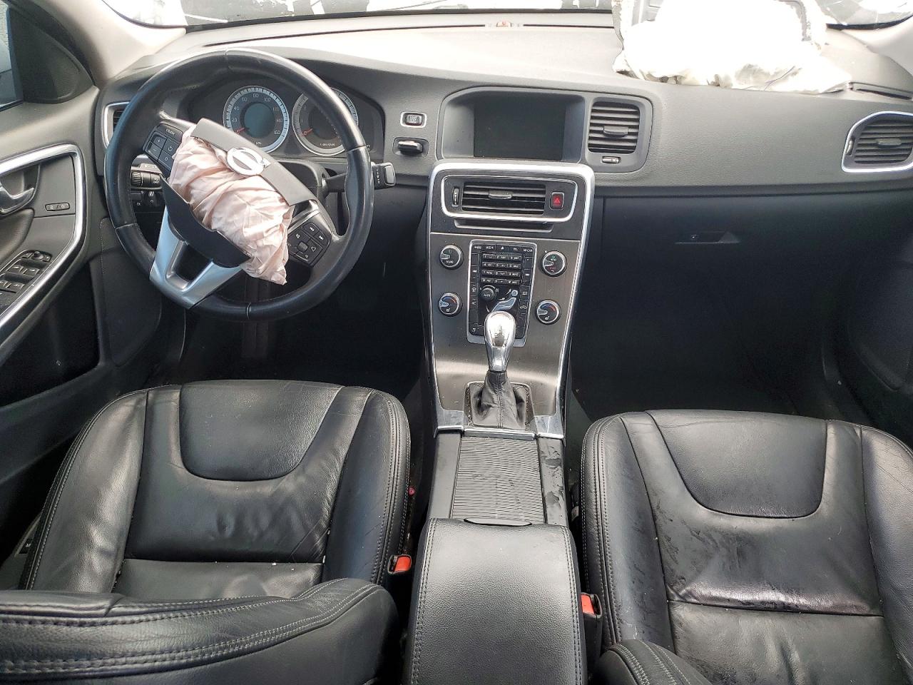 2013 Volvo S60 T5 White vin: YV1612FS5D2197991