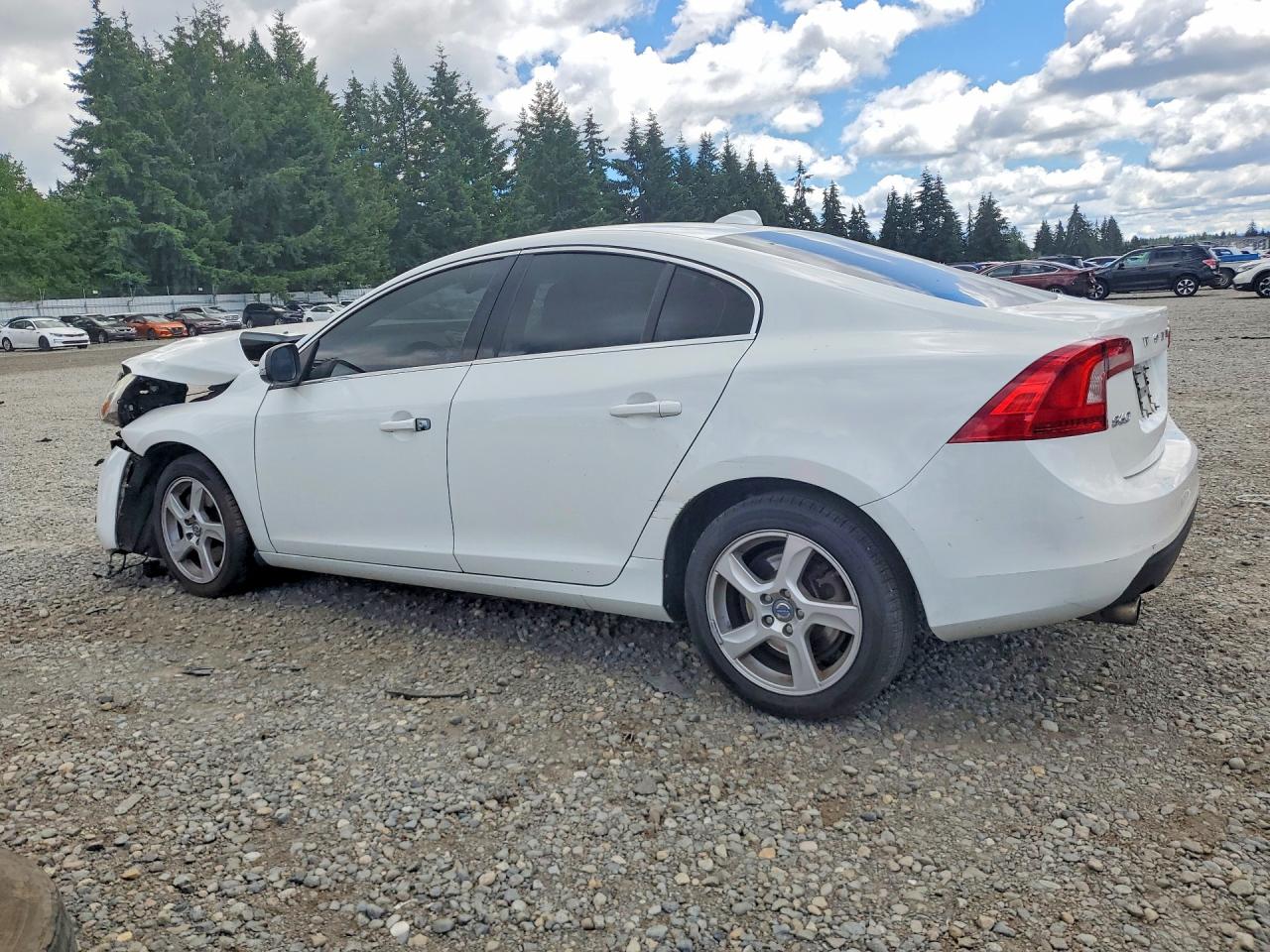 2013 Volvo S60 T5 White vin: YV1612FS5D2197991