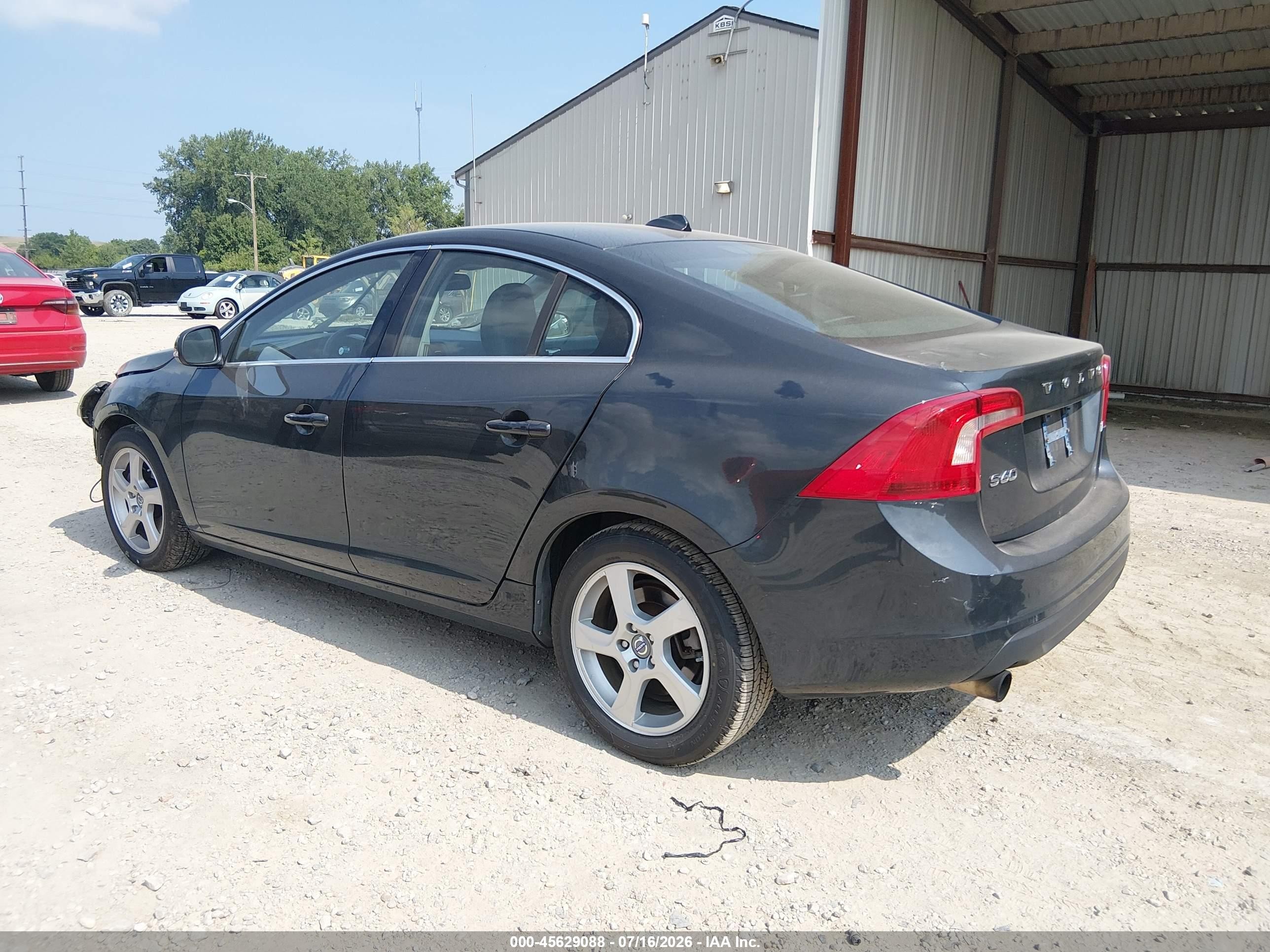 2013 Volvo S60 T5 Серый vin: YV1612FS5D2203420