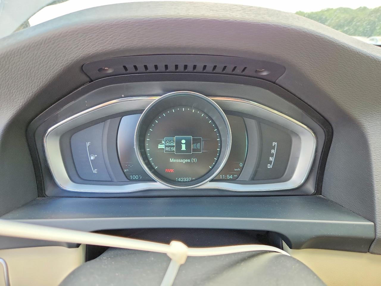 2014 Volvo S60 Beige vin: YV1612FS5E1298312