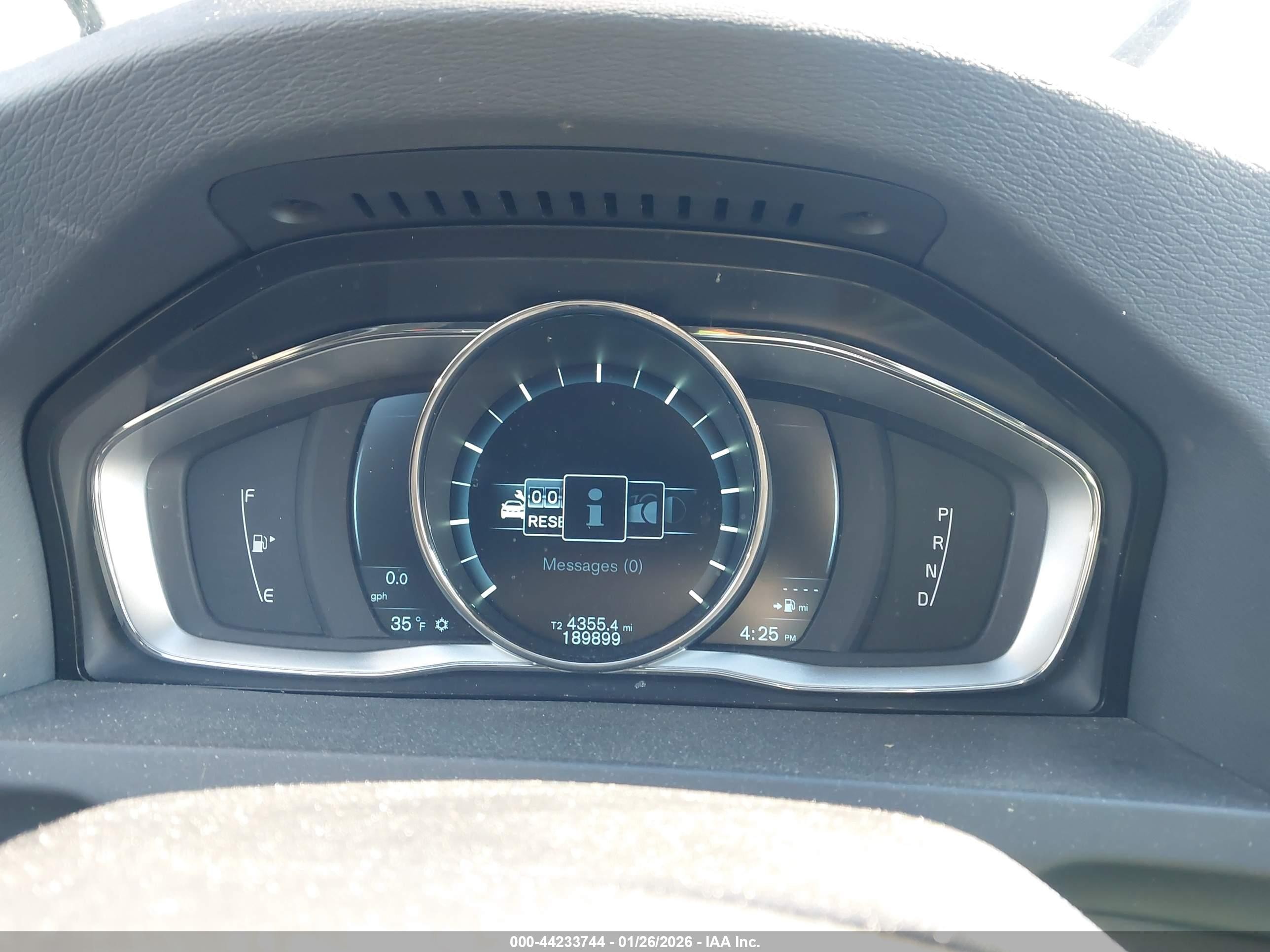 2014 Volvo S60 T5 Silver vin: YV1612FS5E2271735