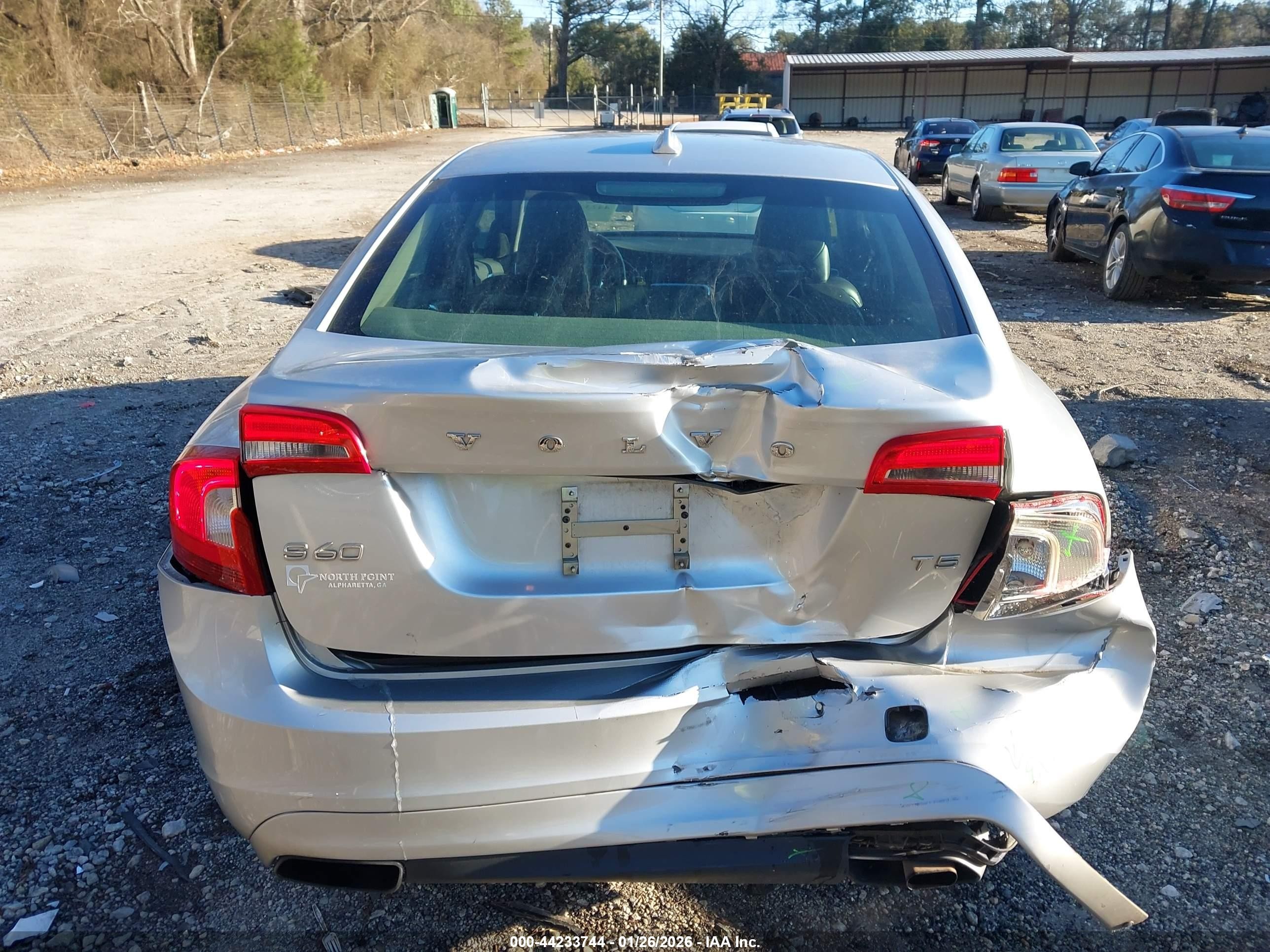 2014 Volvo S60 T5 Silver vin: YV1612FS5E2271735
