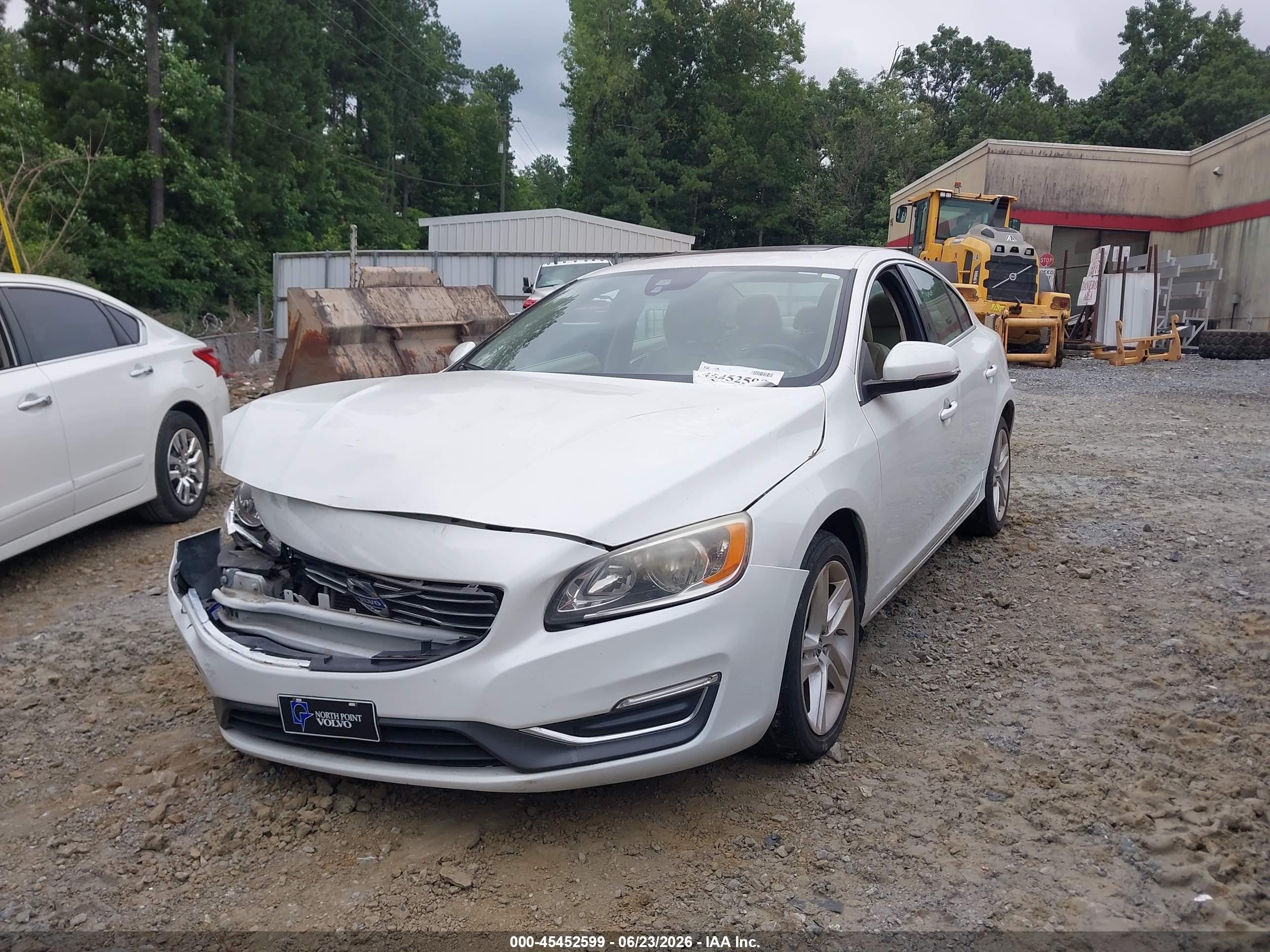 2014 Volvo S60 T5 White vin: YV1612FS5E2274814