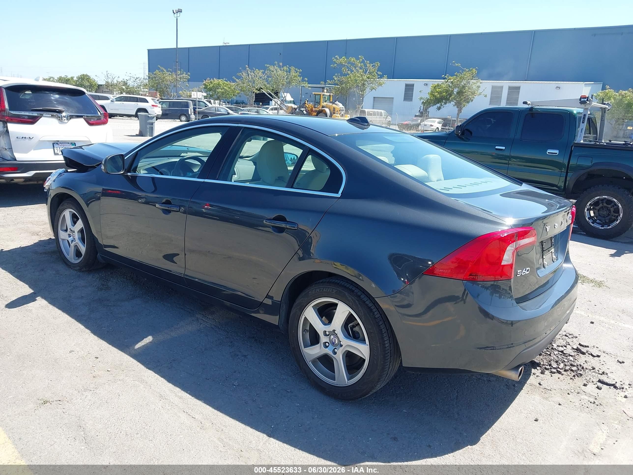 2013 Volvo S60 T5/t5 Platinum/t5 Premier/t5 Premier Plus Gray vin: YV1612FS6D2185848