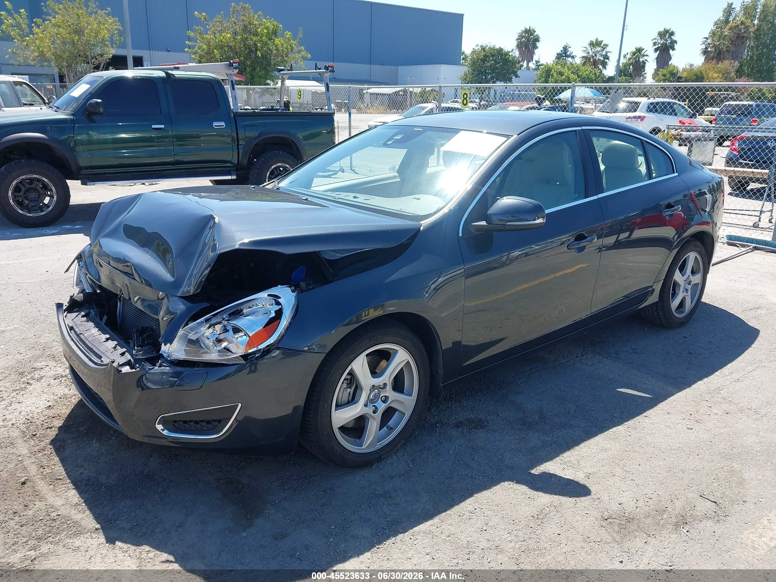 2013 Volvo S60 T5/t5 Platinum/t5 Premier/t5 Premier Plus Gray vin: YV1612FS6D2185848
