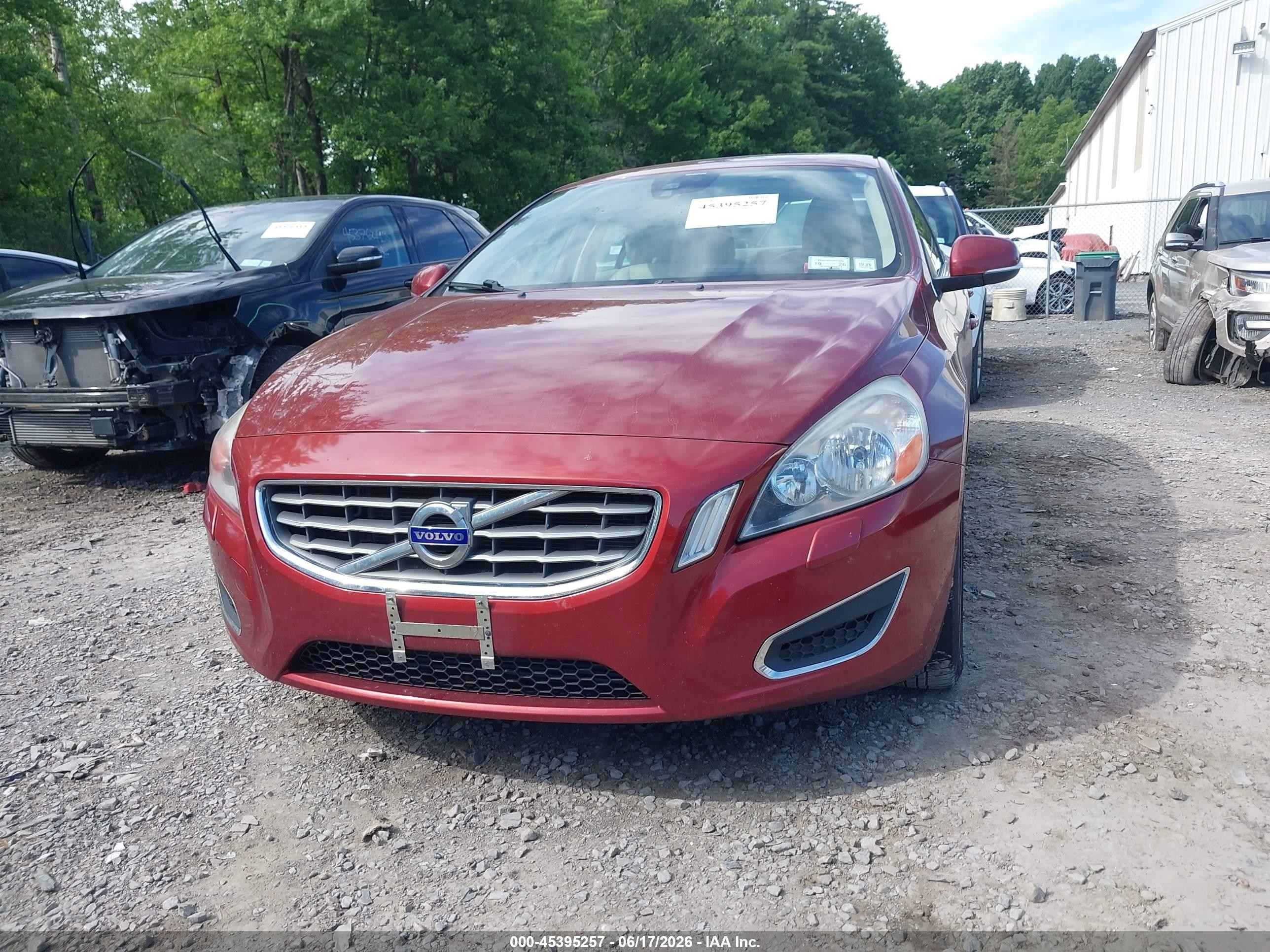 2013 Volvo S60 T5/t5 Platinum/t5 Premier/t5 Premier Plus Темно-бордовый vin: YV1612FS6D2186028