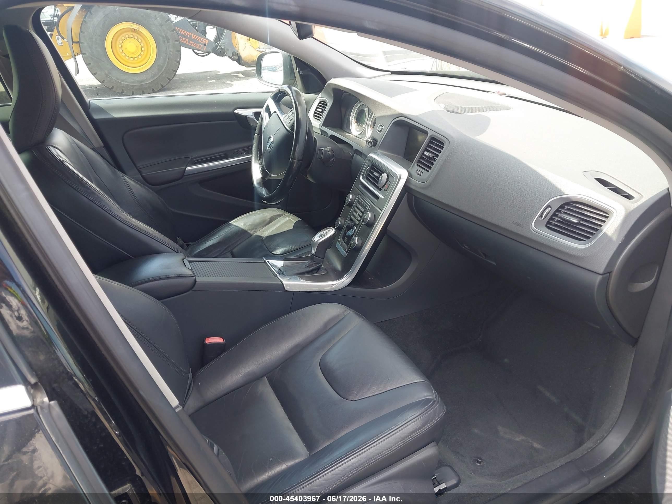 2013 Volvo S60 T5 Platinum Black vin: YV1612FS6D2201644