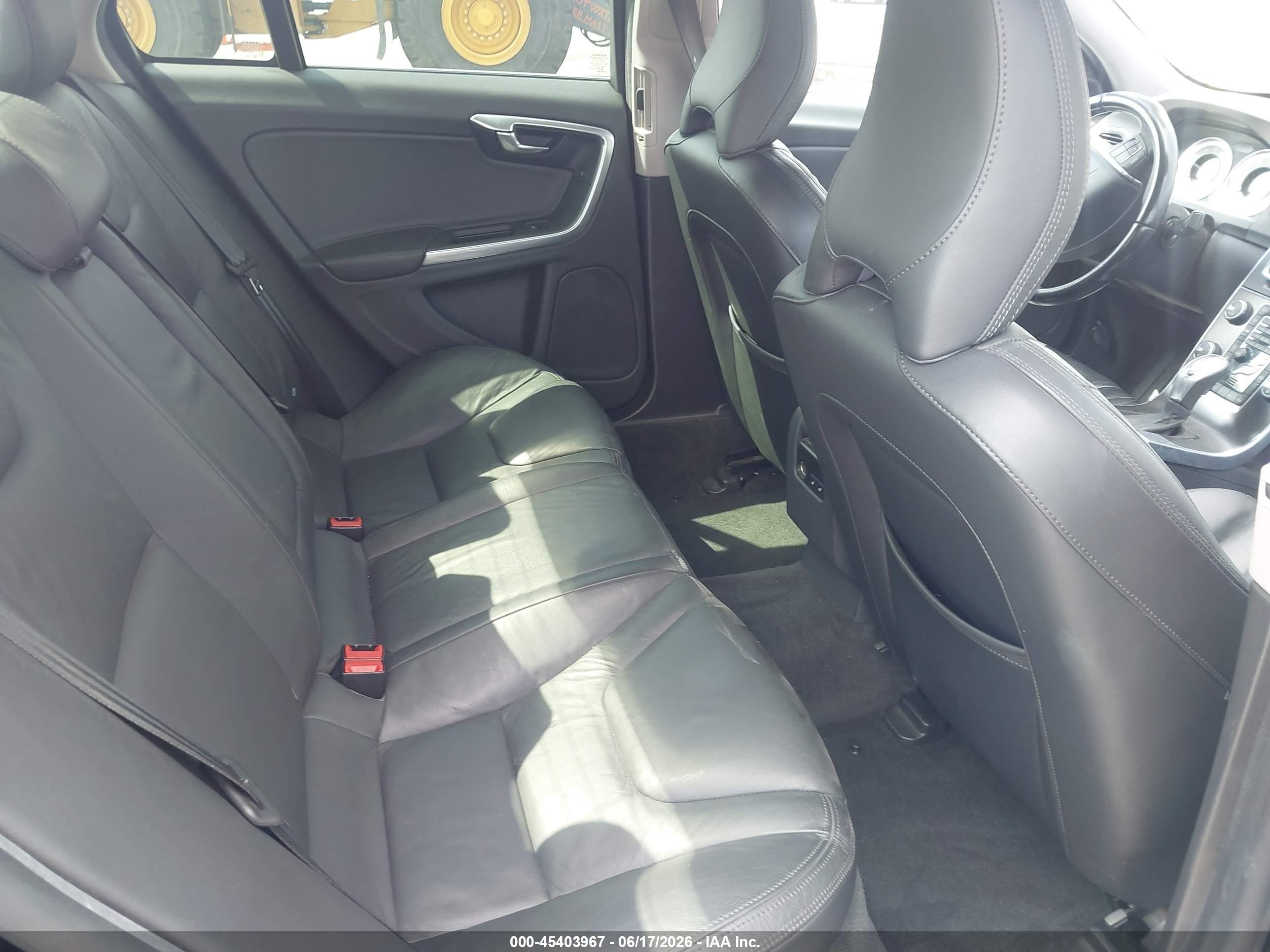 2013 Volvo S60 T5 Platinum Black vin: YV1612FS6D2201644