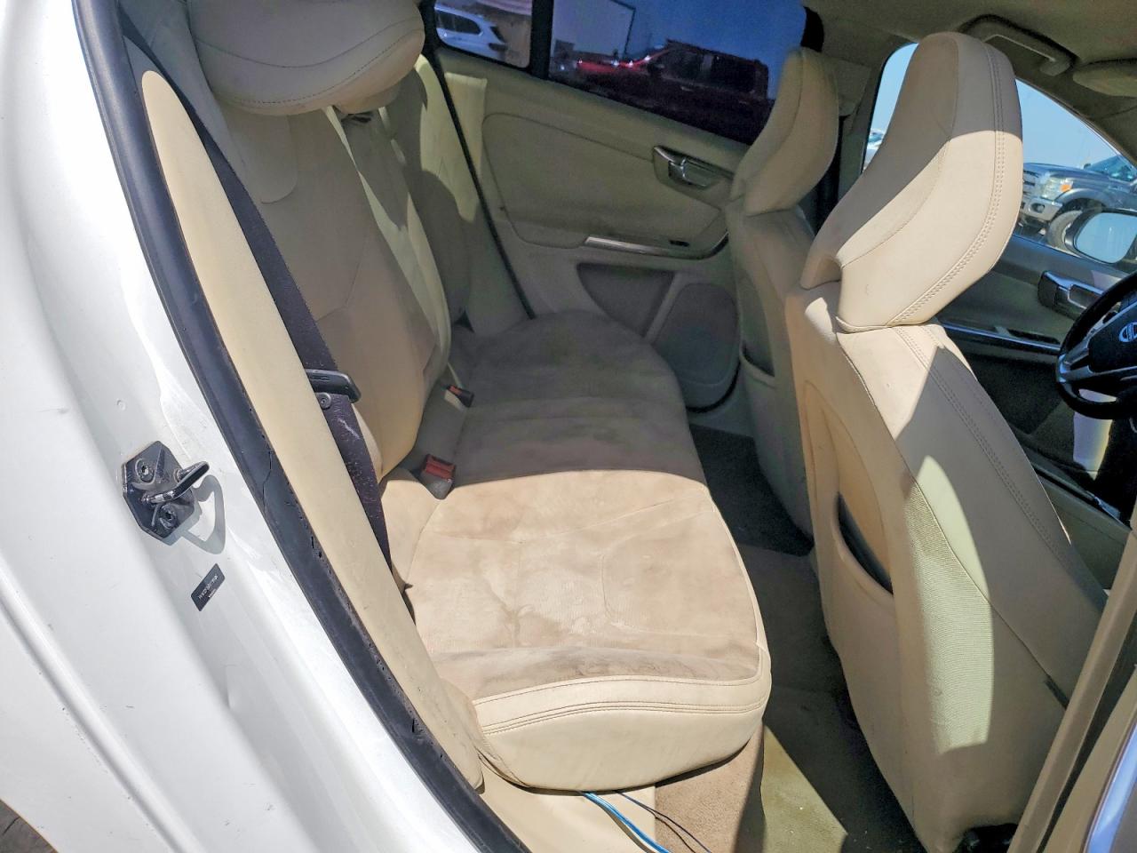 2013 Volvo S60 T5 White vin: YV1612FS6D2219688