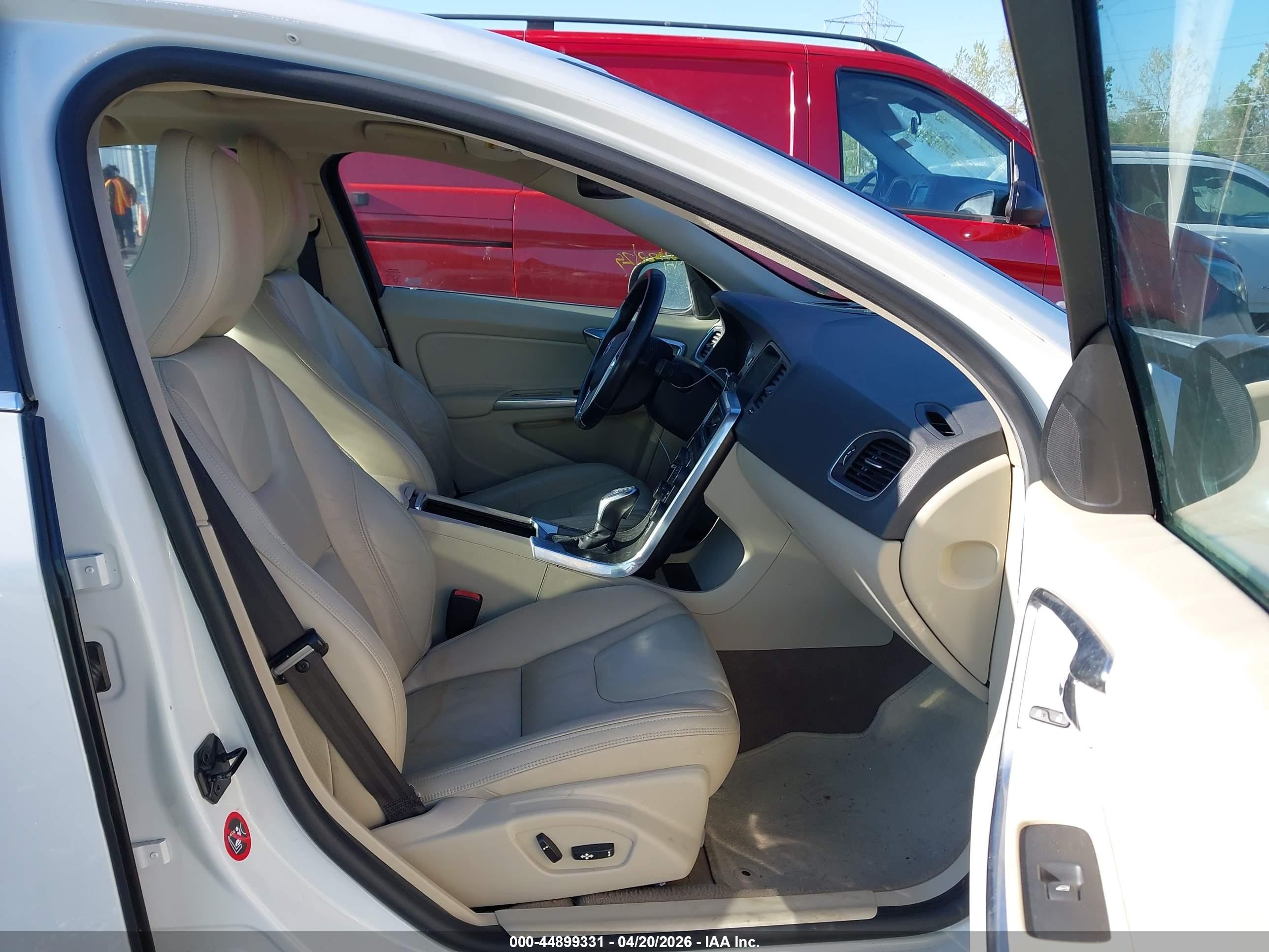 2013 Volvo S60 T5 White vin: YV1612FS6D2231016