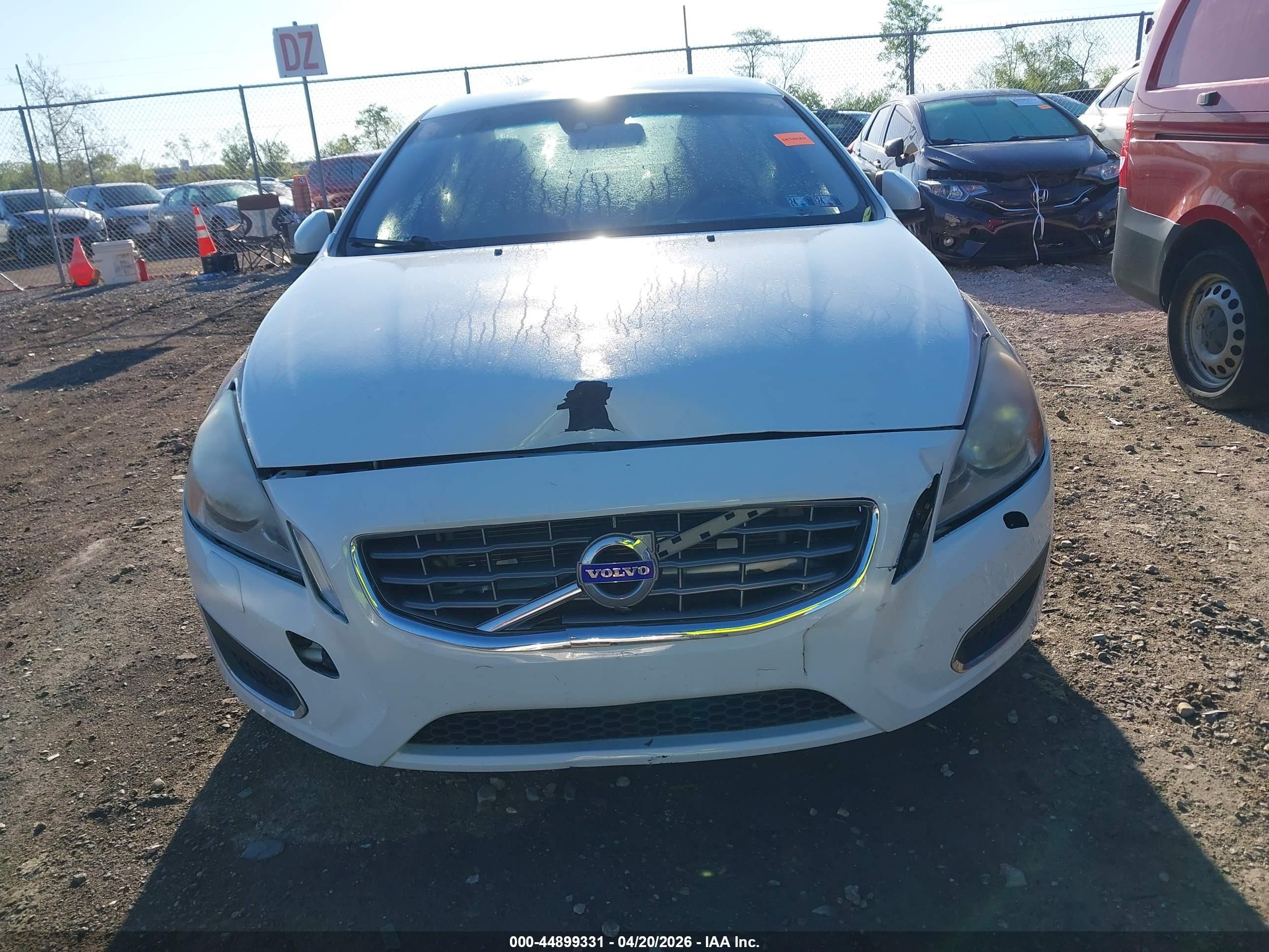 2013 Volvo S60 T5 White vin: YV1612FS6D2231016