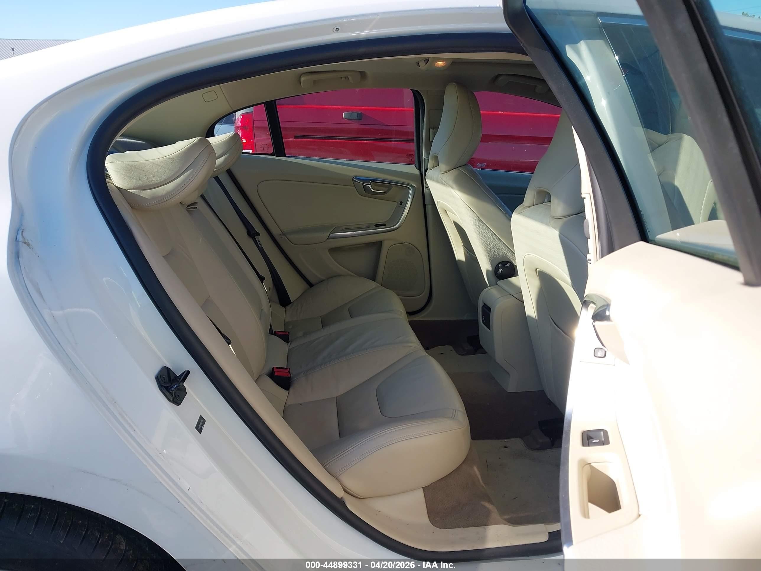 2013 Volvo S60 T5 White vin: YV1612FS6D2231016