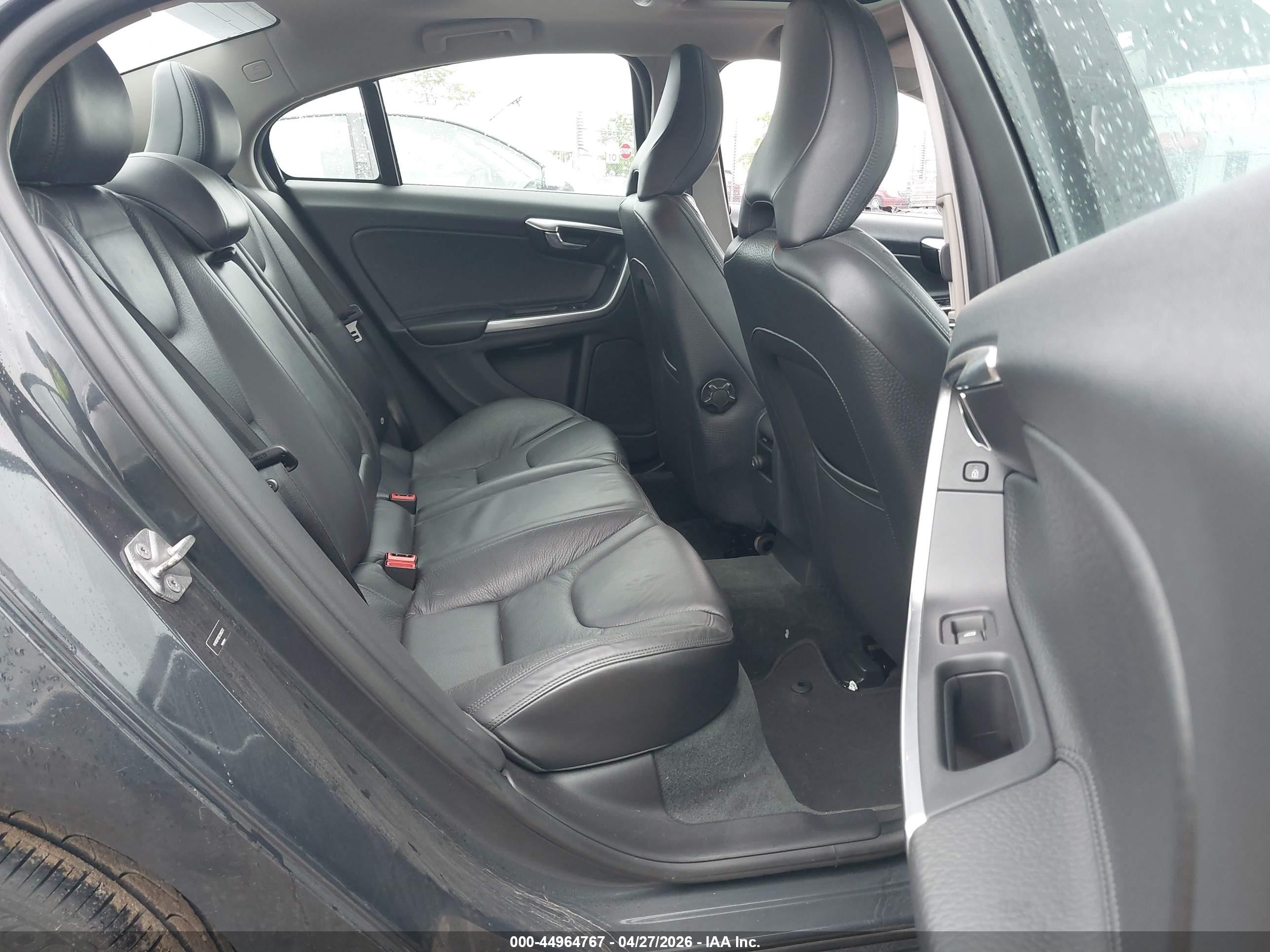 2014 Volvo S60 T5 Gray vin: YV1612FS6E2285272
