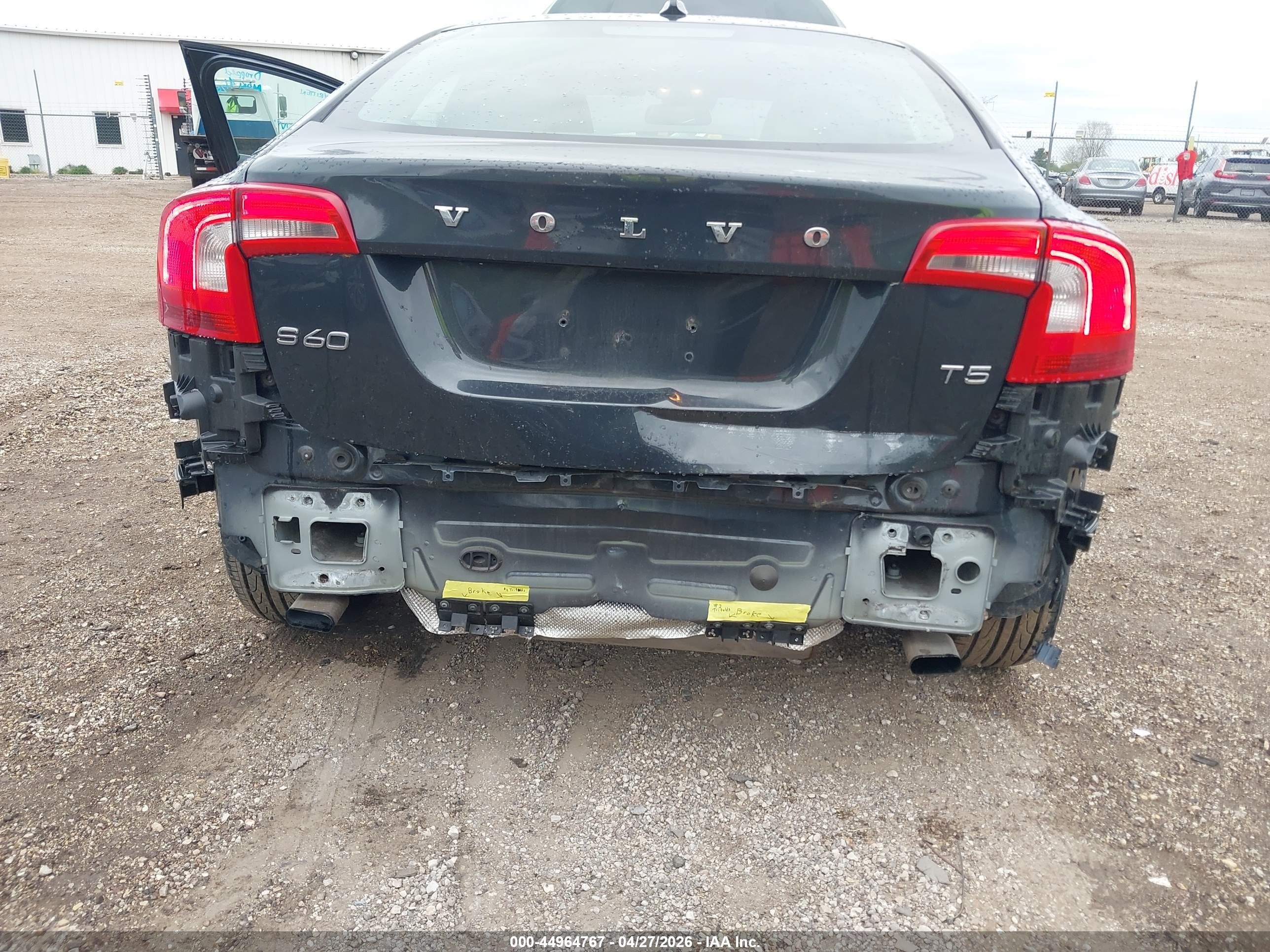 2014 Volvo S60 T5 Gray vin: YV1612FS6E2285272