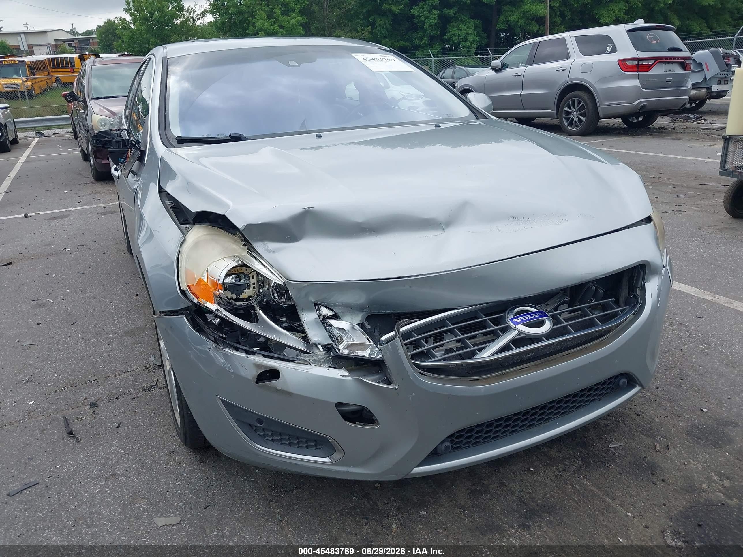 2013 Volvo S60 T5/t5 Platinum/t5 Premier/t5 Premier Plus Gray vin: YV1612FS7D2171800
