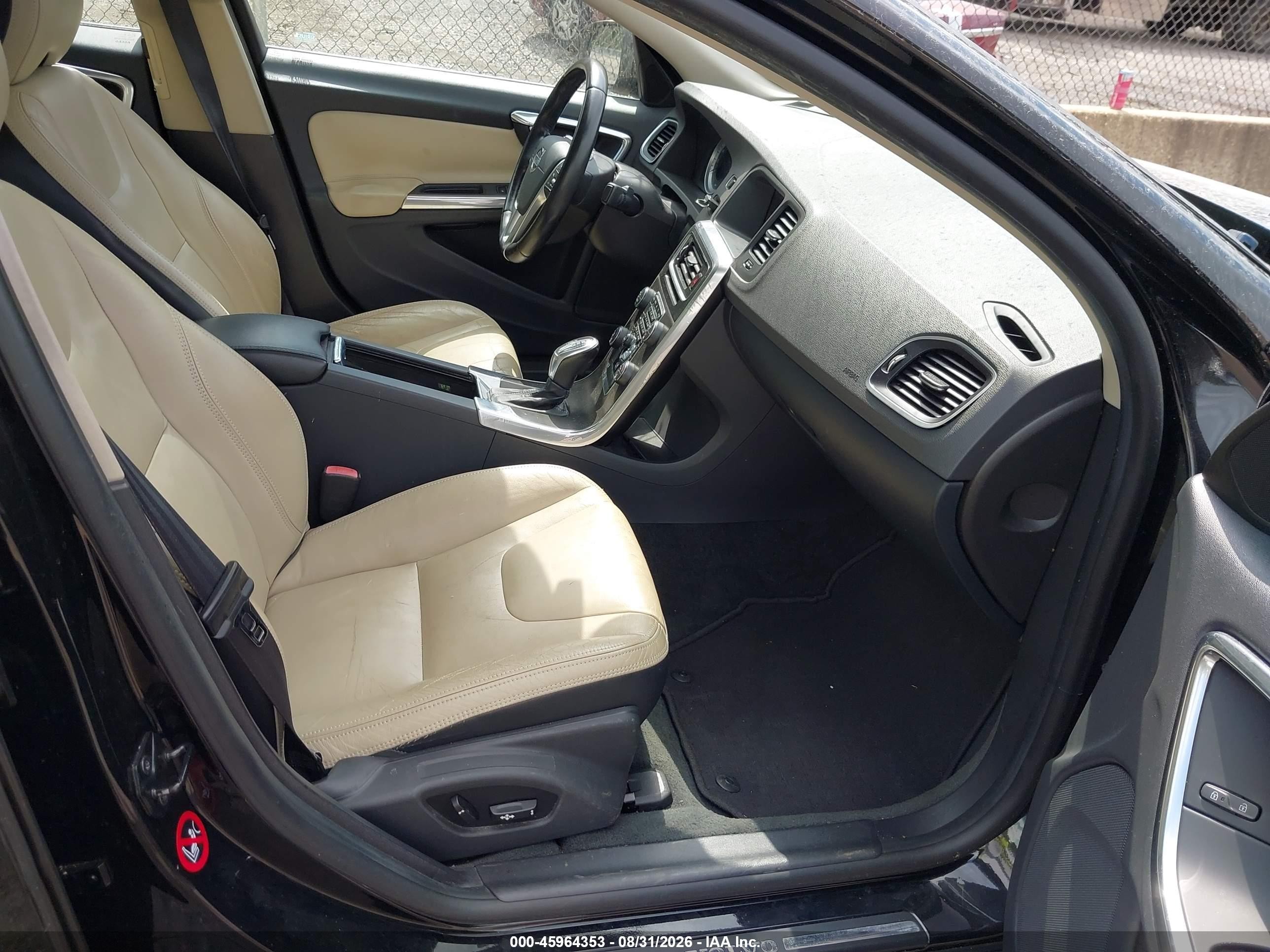 2013 Volvo S60 T5 Черный vin: YV1612FS7D2180609