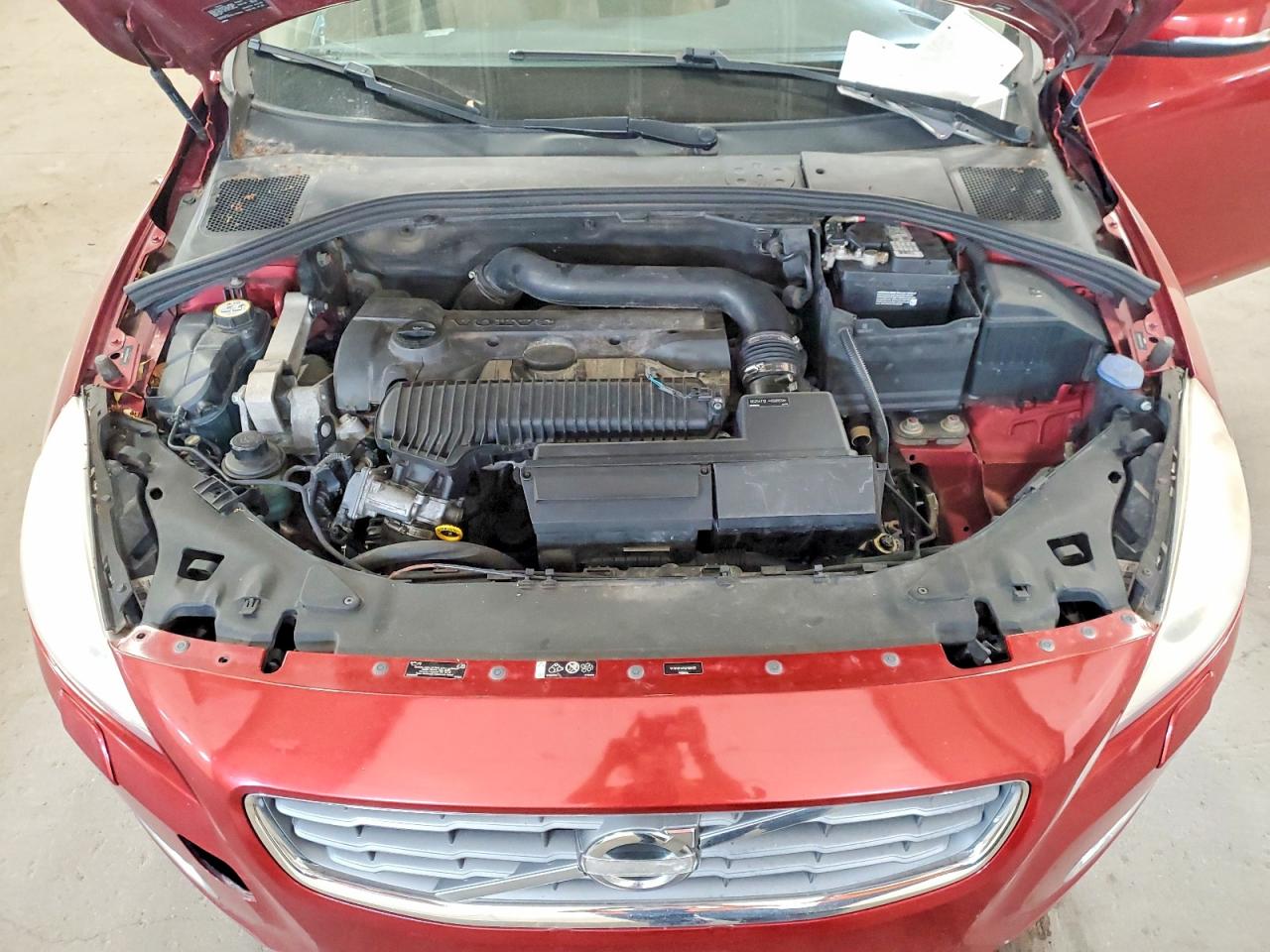 2013 Volvo S60 T5 Red vin: YV1612FS7D2189455