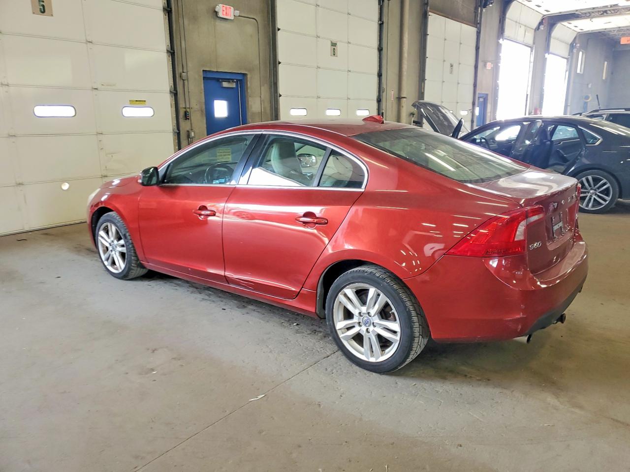 2013 Volvo S60 T5 Red vin: YV1612FS7D2189455