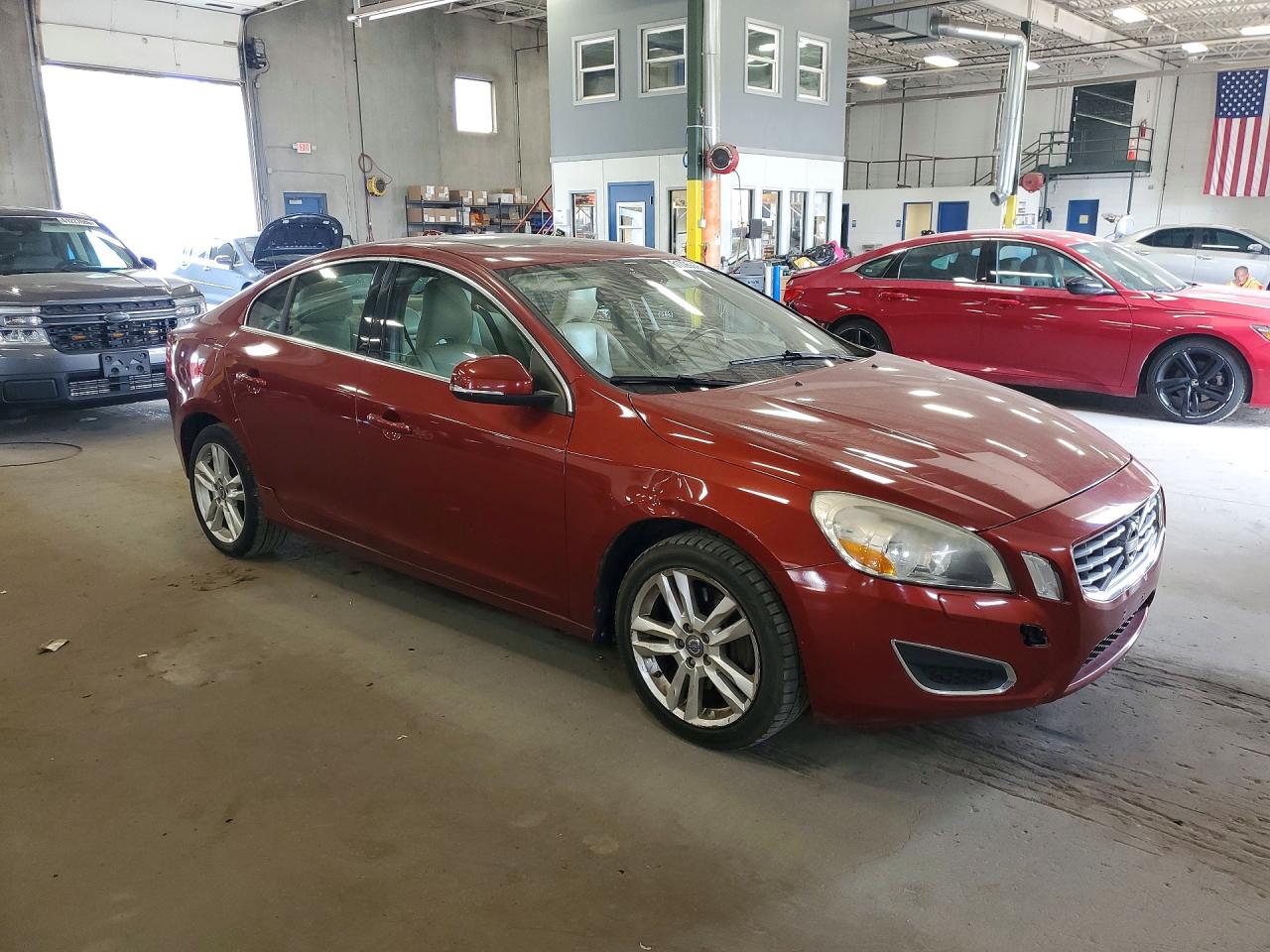 2013 Volvo S60 T5 Red vin: YV1612FS7D2189455