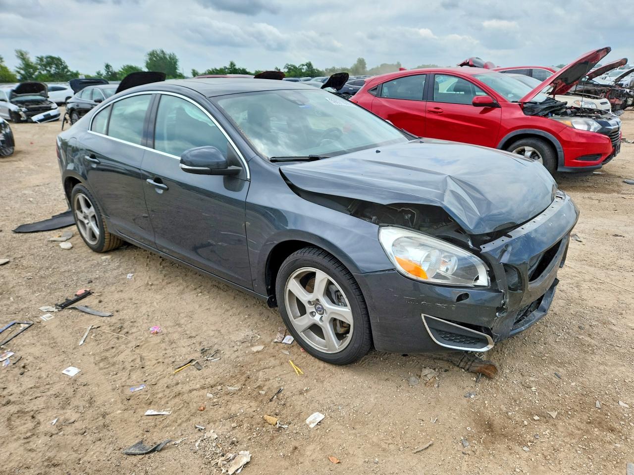 2013 Volvo S60 T5 Gray vin: YV1612FS7D2190217