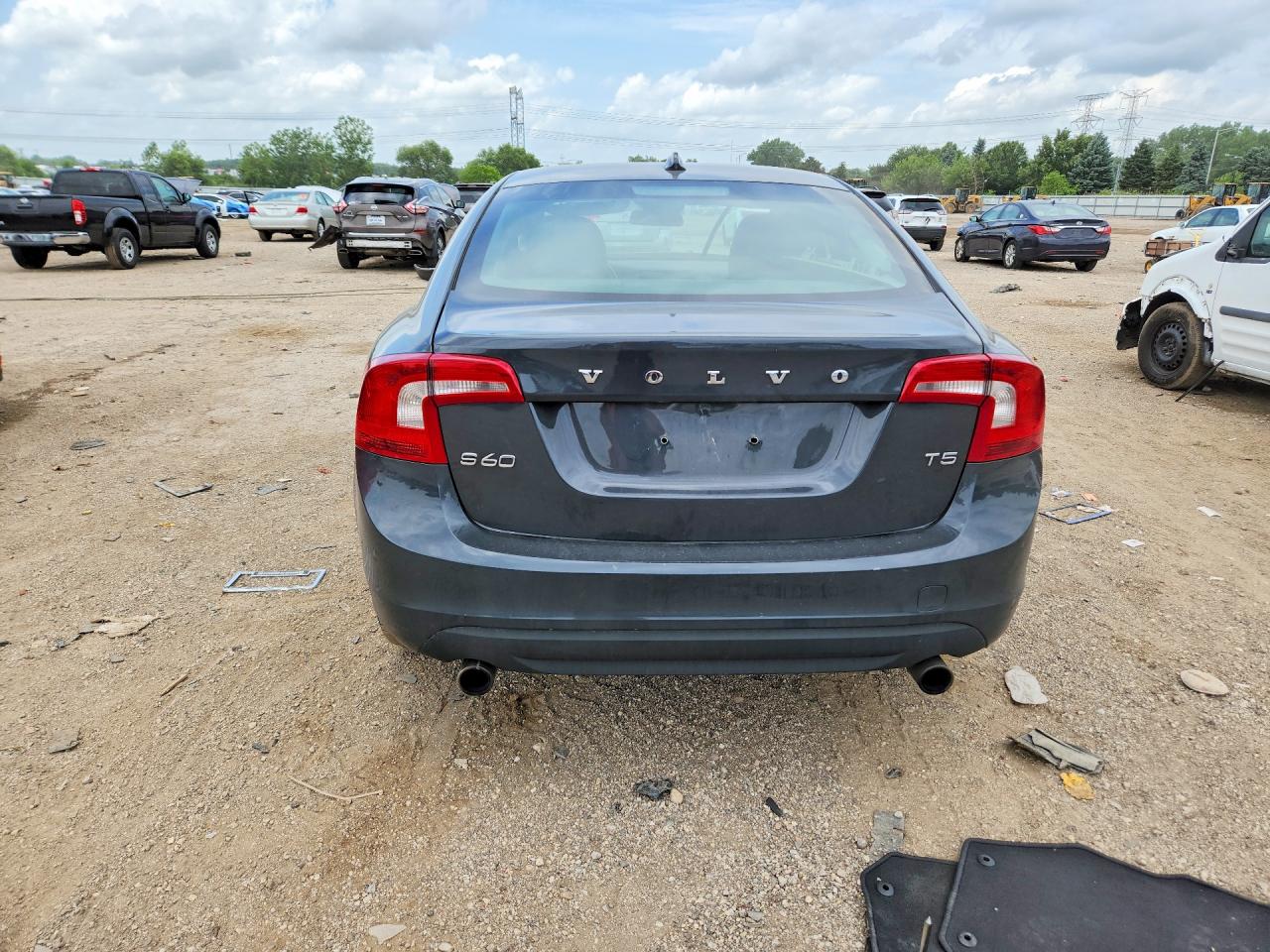 2013 Volvo S60 T5 Gray vin: YV1612FS7D2190217