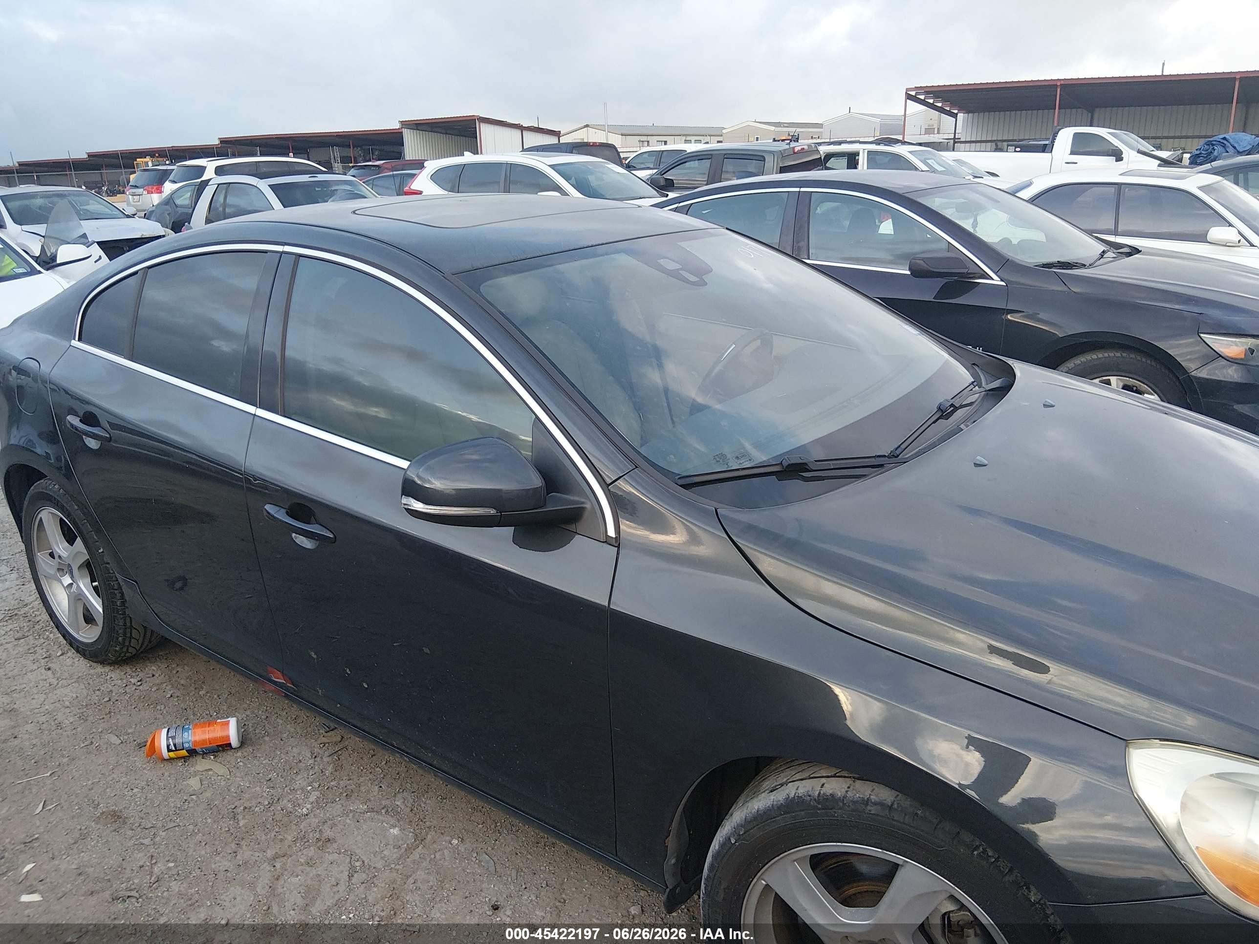2013 Volvo S60 T5 Platinum Gray vin: YV1612FS7D2210174