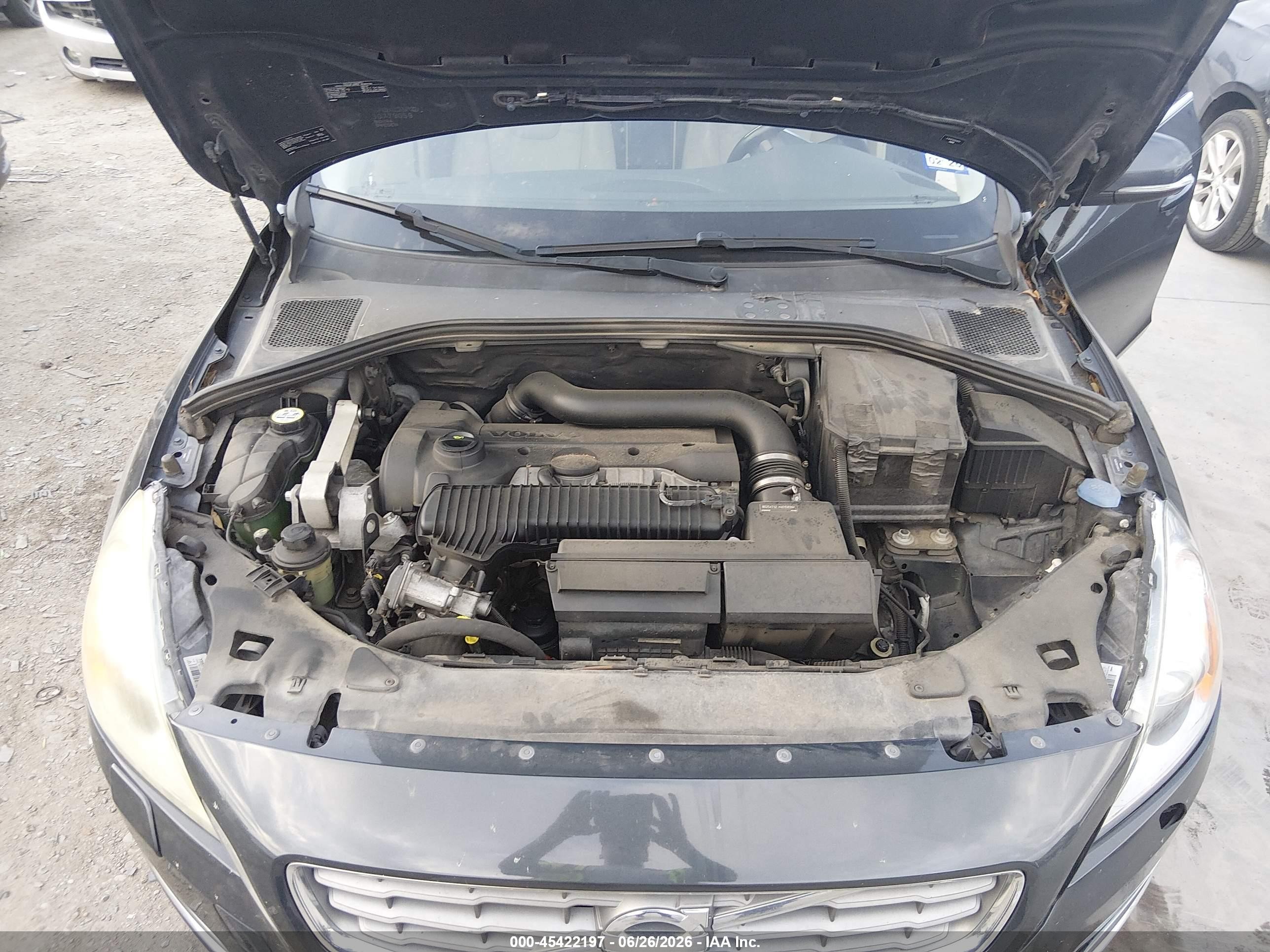2013 Volvo S60 T5 Platinum Gray vin: YV1612FS7D2210174