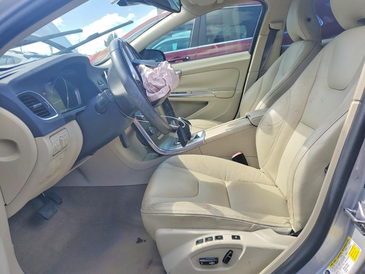 2014 Volvo S60 T5 Silver vin: YV1612FS7E2290478
