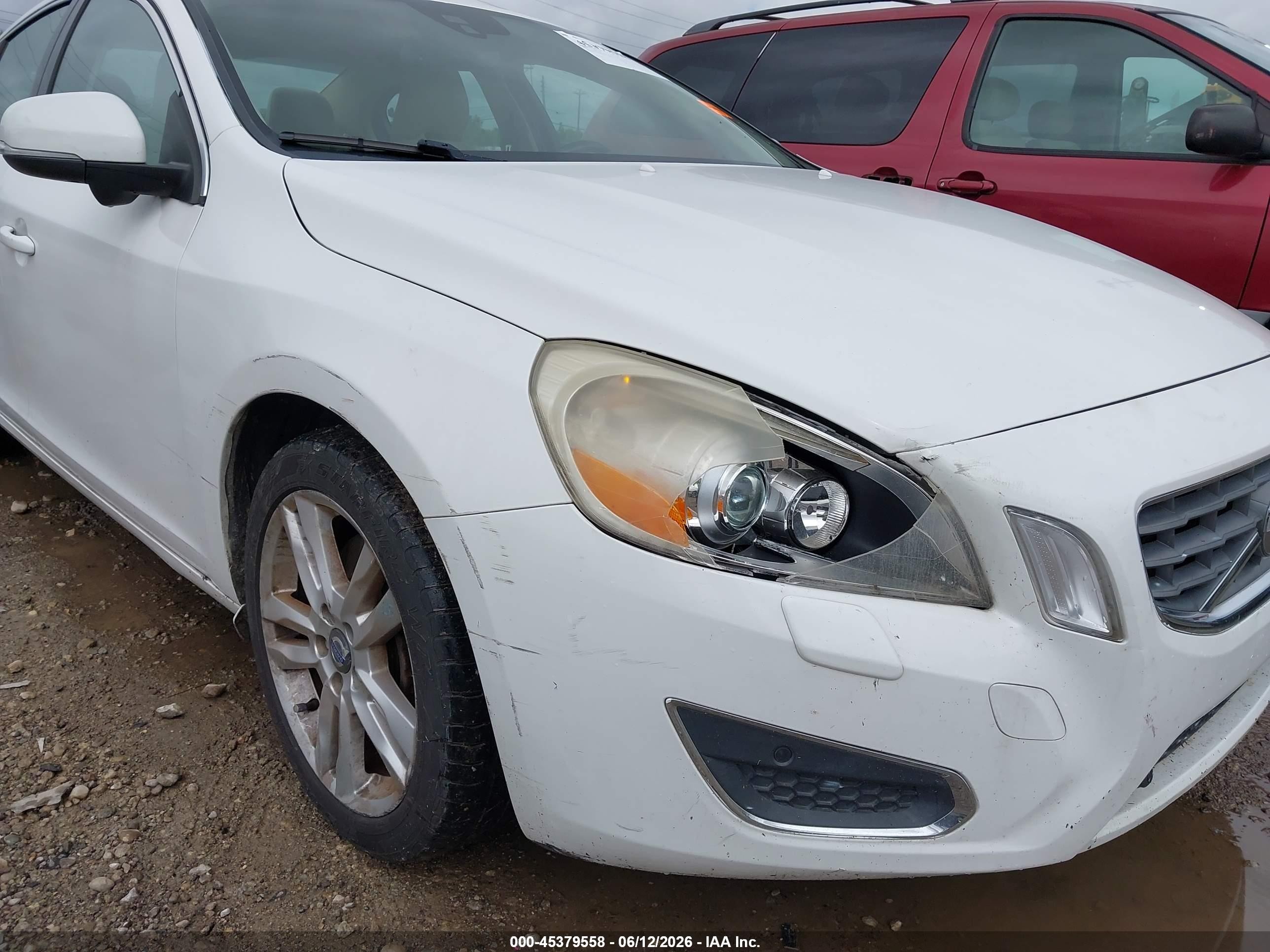 2013 Volvo S60 T5 White vin: YV1612FS8D1216314