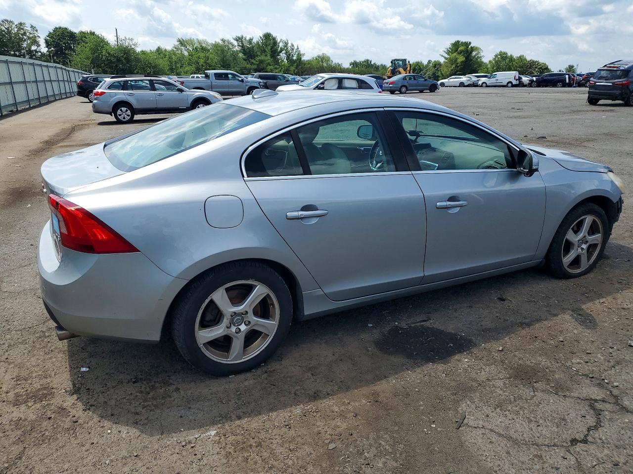 2013 Volvo S60 T5 Silver vin: YV1612FS8D2227159